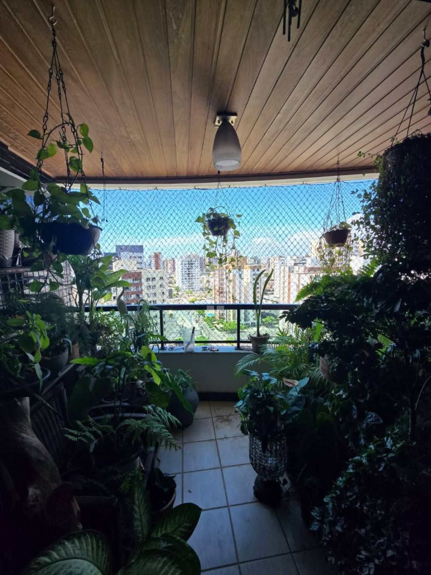 Apartamento com 4 quartos sendo 2 suítes no bairro 13 de Julho