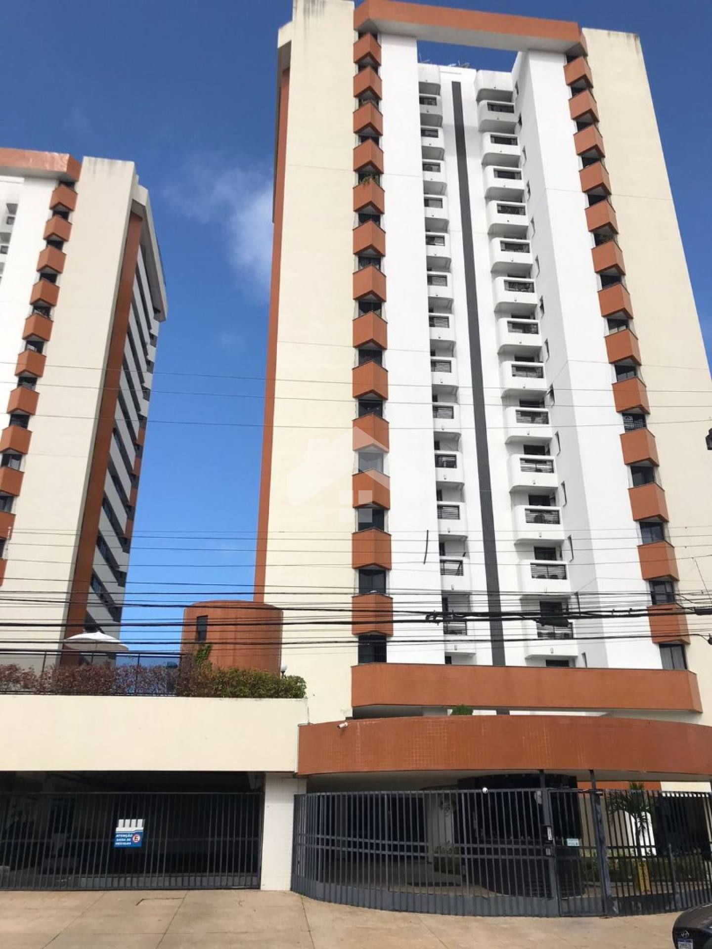 Apartamento para Vender  no Condomínio Plaza São José com 3 quartos 2 suítes no bairro São José em Aracaju