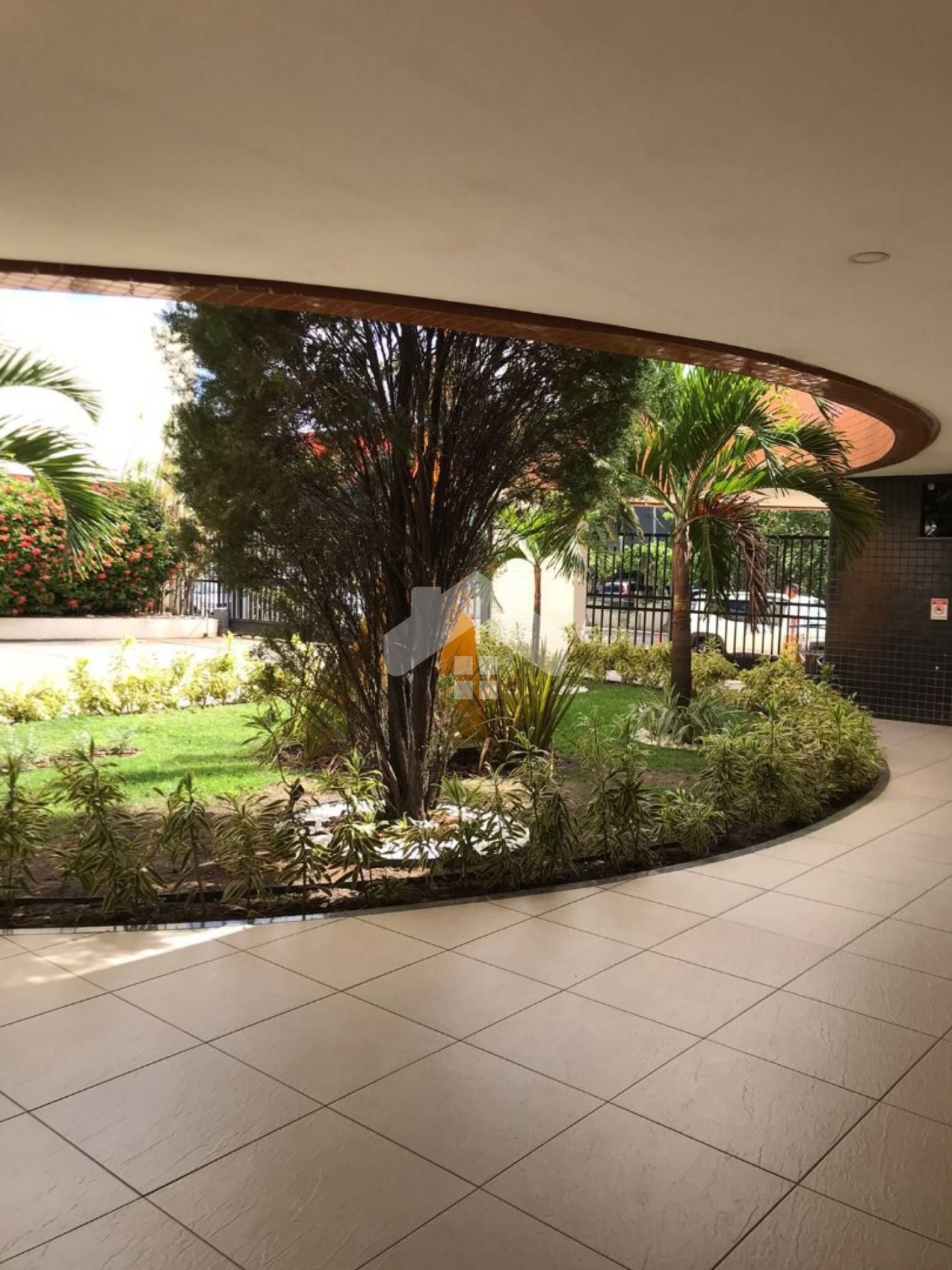 Apartamento para Vender  no Condomínio Plaza São José com 3 quartos 2 suítes no bairro São José em Aracaju