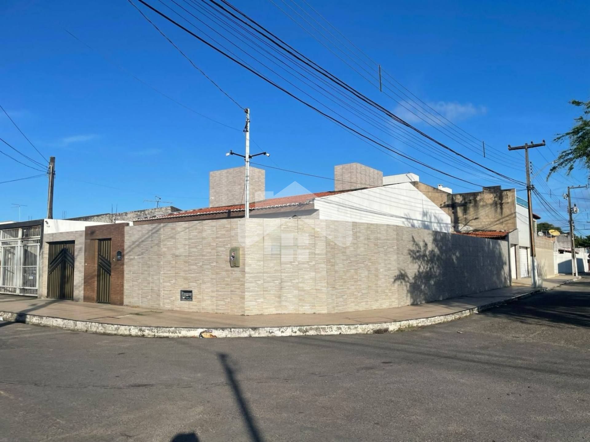 Casa reformada para vender com 3 quartos 1 suíte no bairro Santa Lúcia em Aracaju