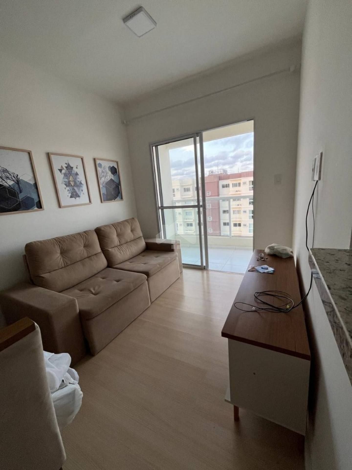 Apartamento Semi- mobiliado 2/4, 1 vaga, Cond. Jardim Serigy - Farolândia.