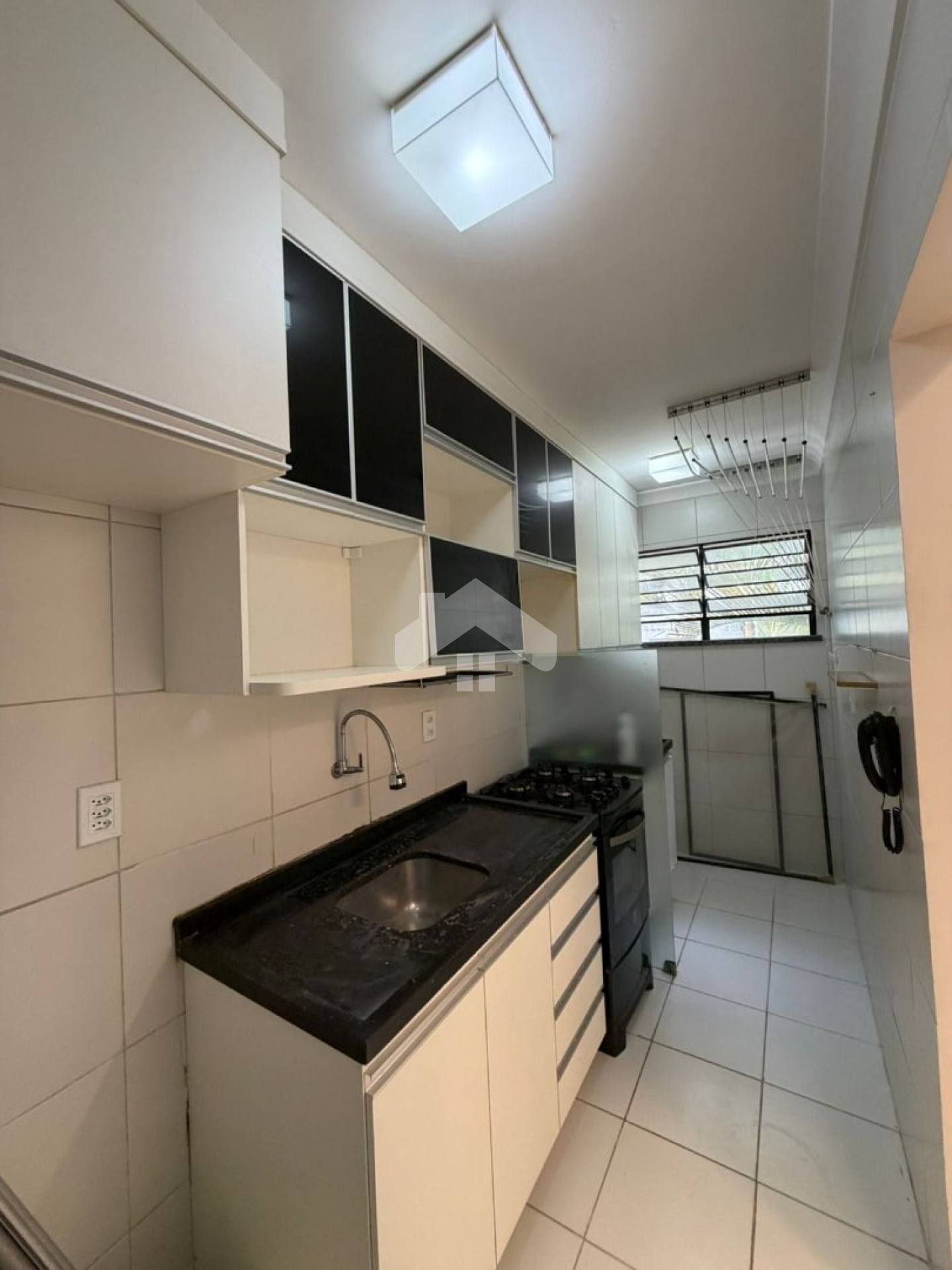 Apartamento no Ilha dos Açores, 3/4, 1 suíte, 1 vaga (Condomínio incluso) - Jabotiana