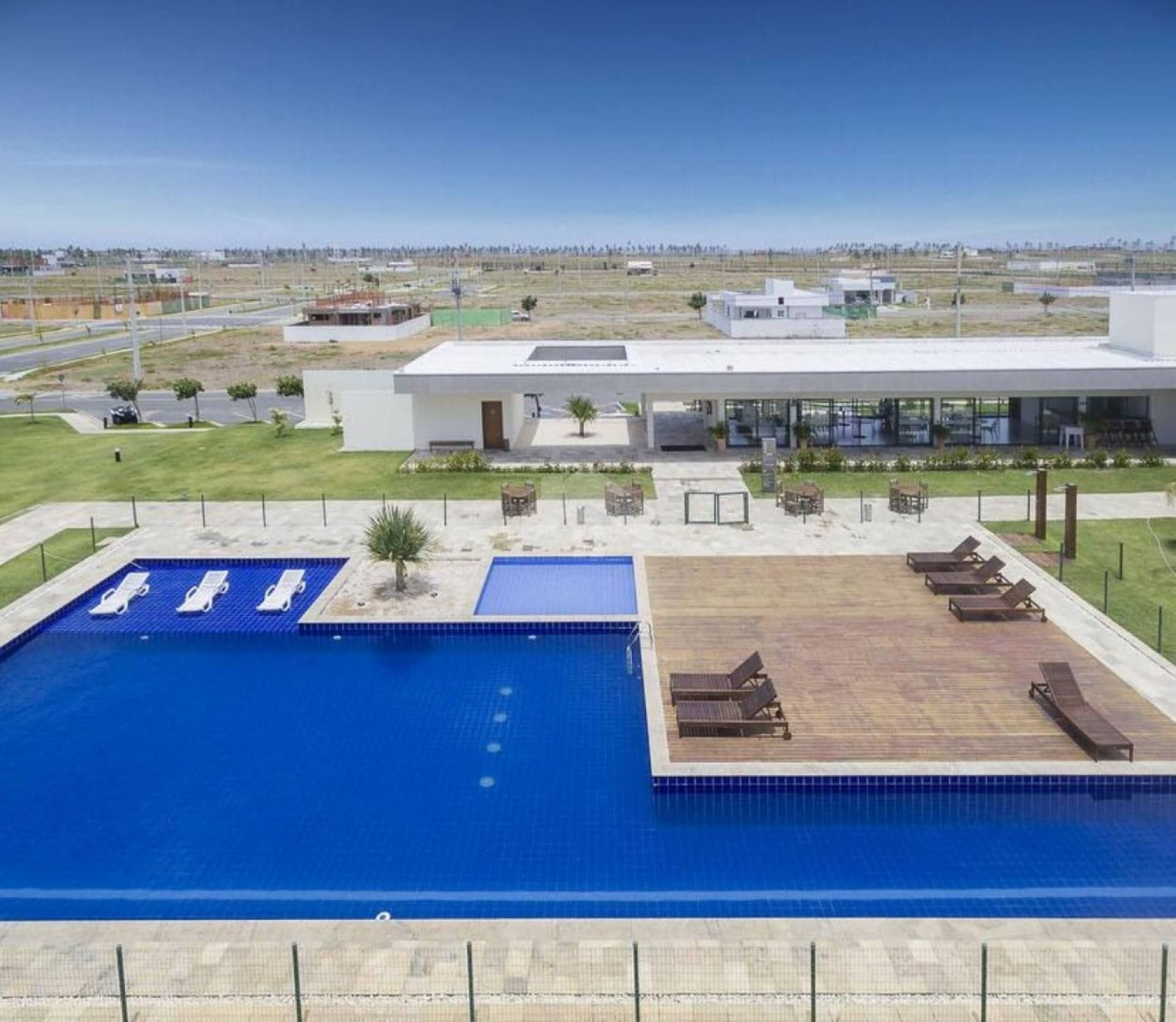 Lote de esquina com 381 metros no Terras Alphaville Sergipe 1