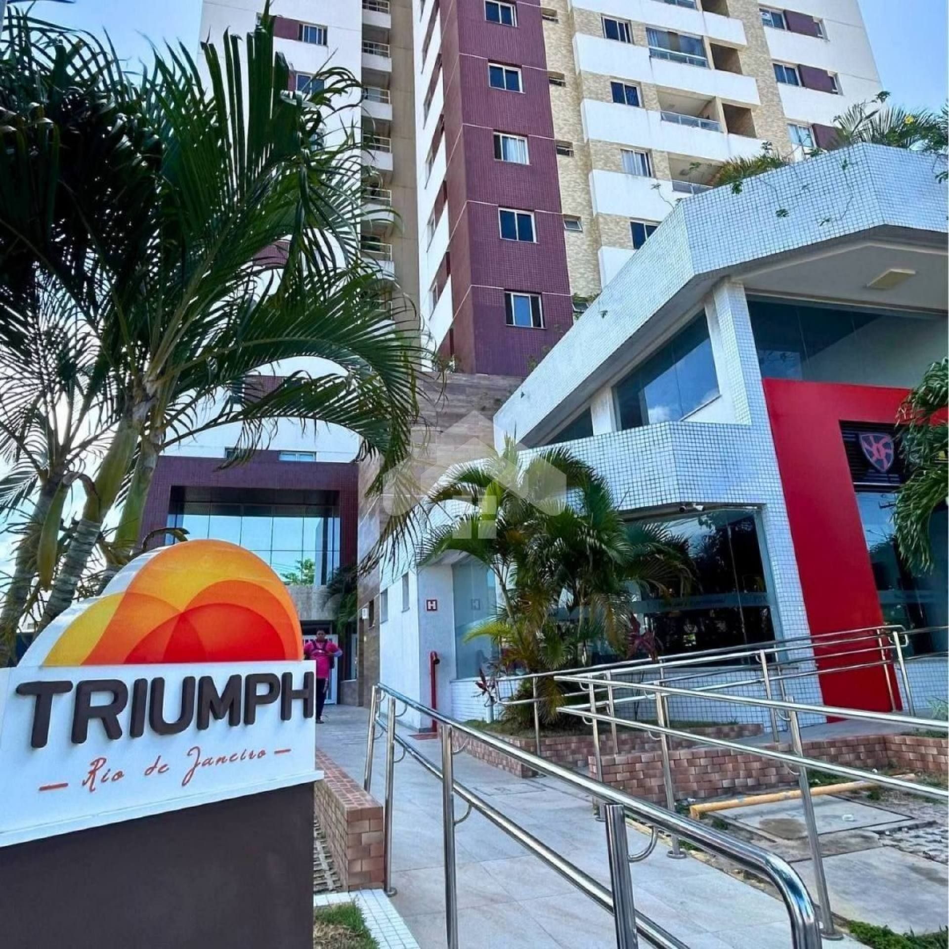 Apartamento com três quartos sendo uma suite no Bairro  Ponto Novo