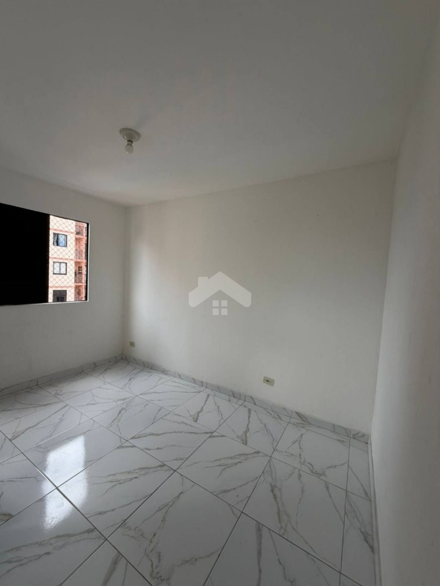 Apartamento no Vila Verde 2/4, 1 suíte, 1 vaga - Jabotiana