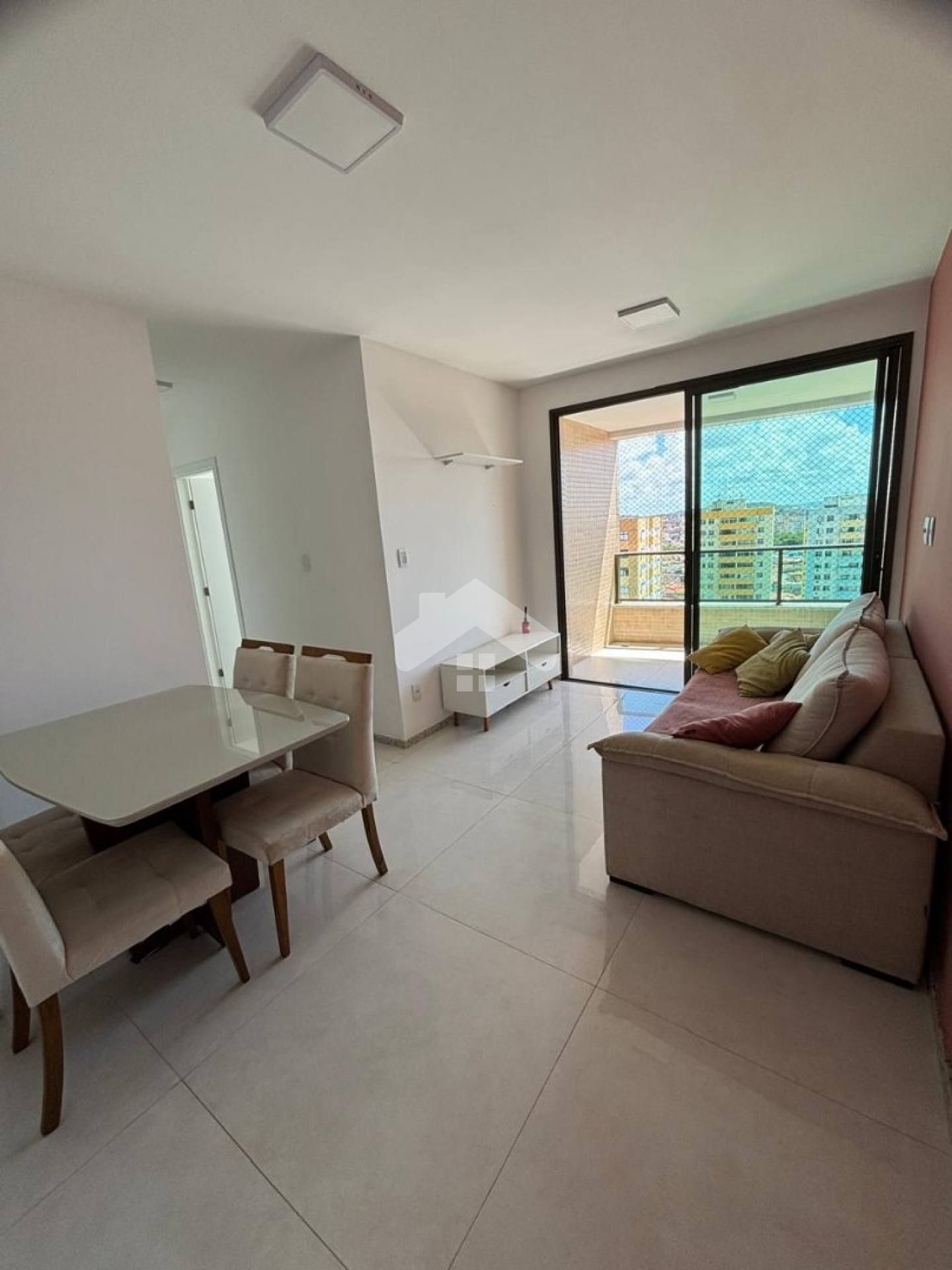 Apartamento no Reserva Alameda (MOBILIADO), 2/4, 1 suíte, 1 vaga - Alameda das Árvores