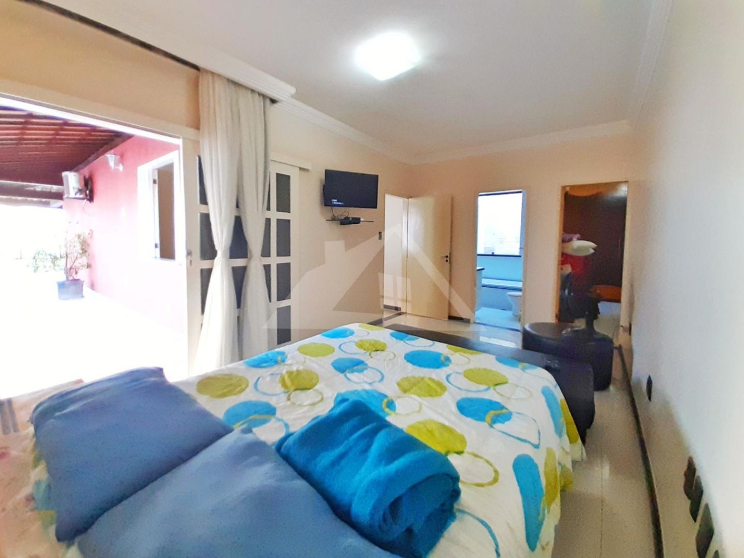 Casa Para Vender com 4 quartos 1 suítes no bairro Atalaia em Aracaju