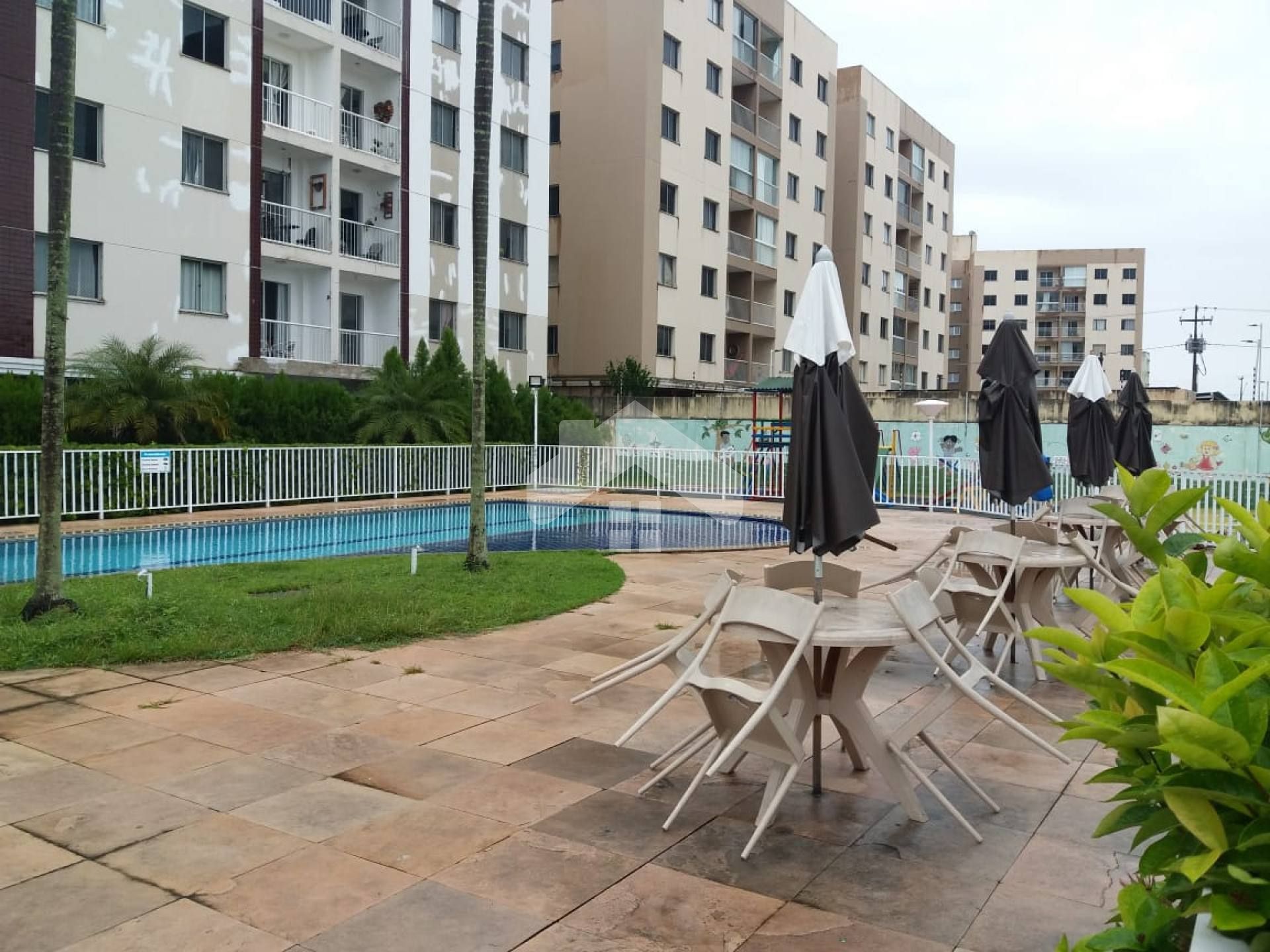 Apartamento com dois quartos no Bairro Jabotiana