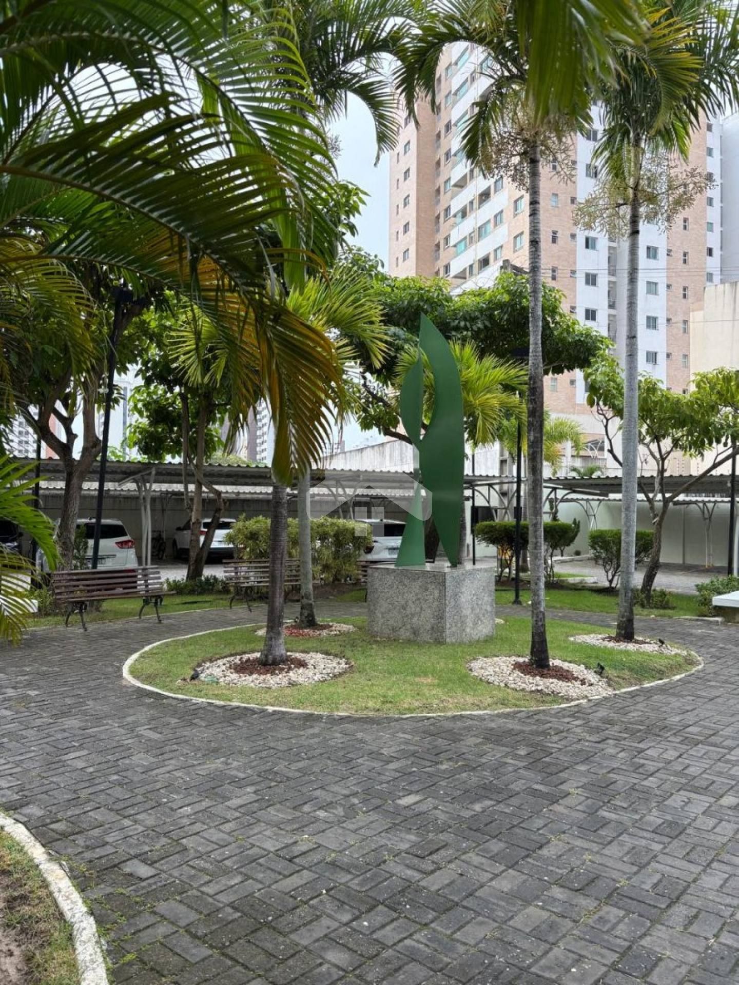Apartamento no Cond. Repletto , 2/4, 1 suíte, 1 vaga, Semi-mobiliado - Luzia