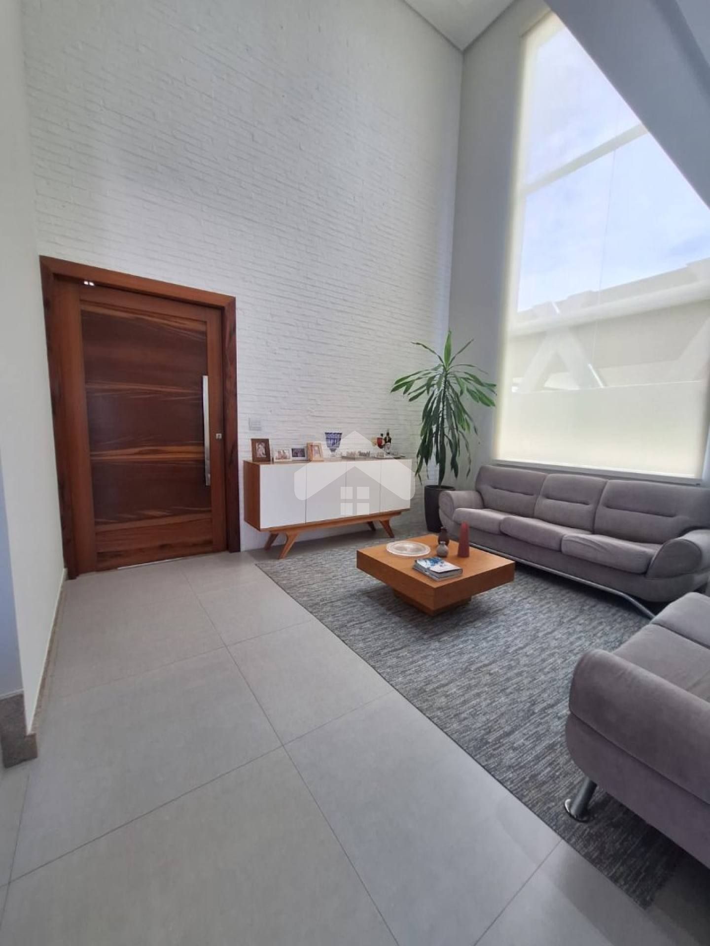 Casa com 4 quartos no Condominio Reserva Aimoré