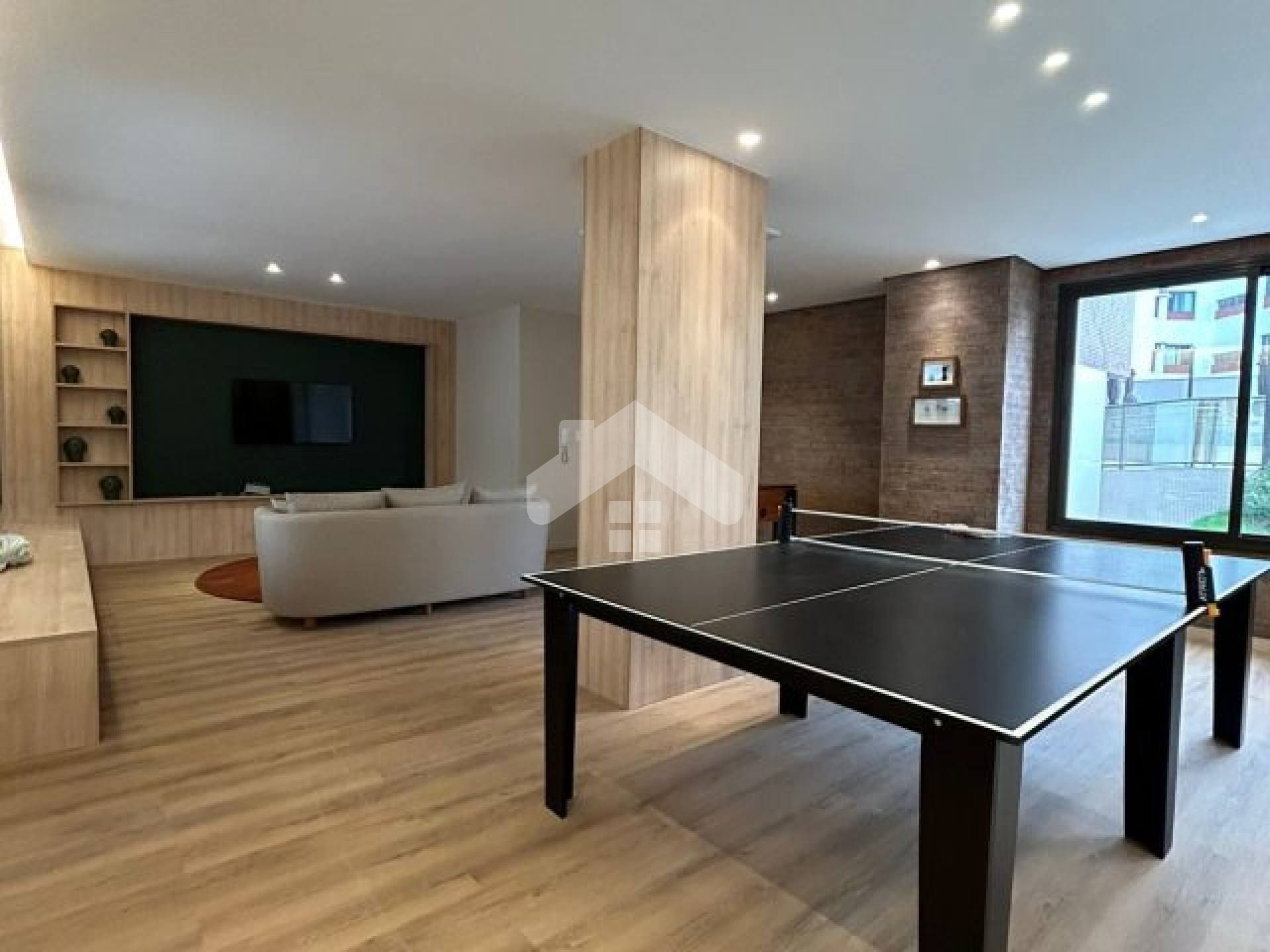 Apartamento sombra total com 3 suítes no Bairro Garcia