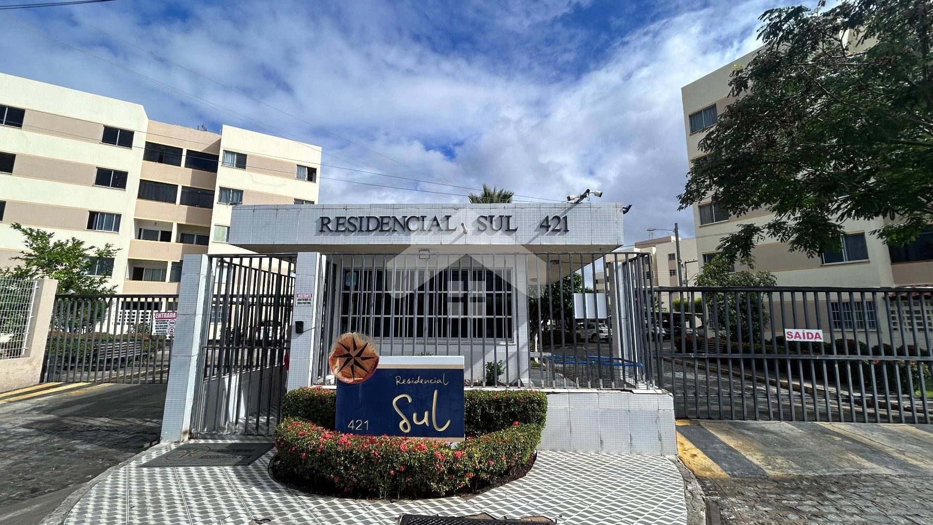 Apartamento de 3 quartos,com elevador, sombra e ventilado, no Bairro Farolândia.