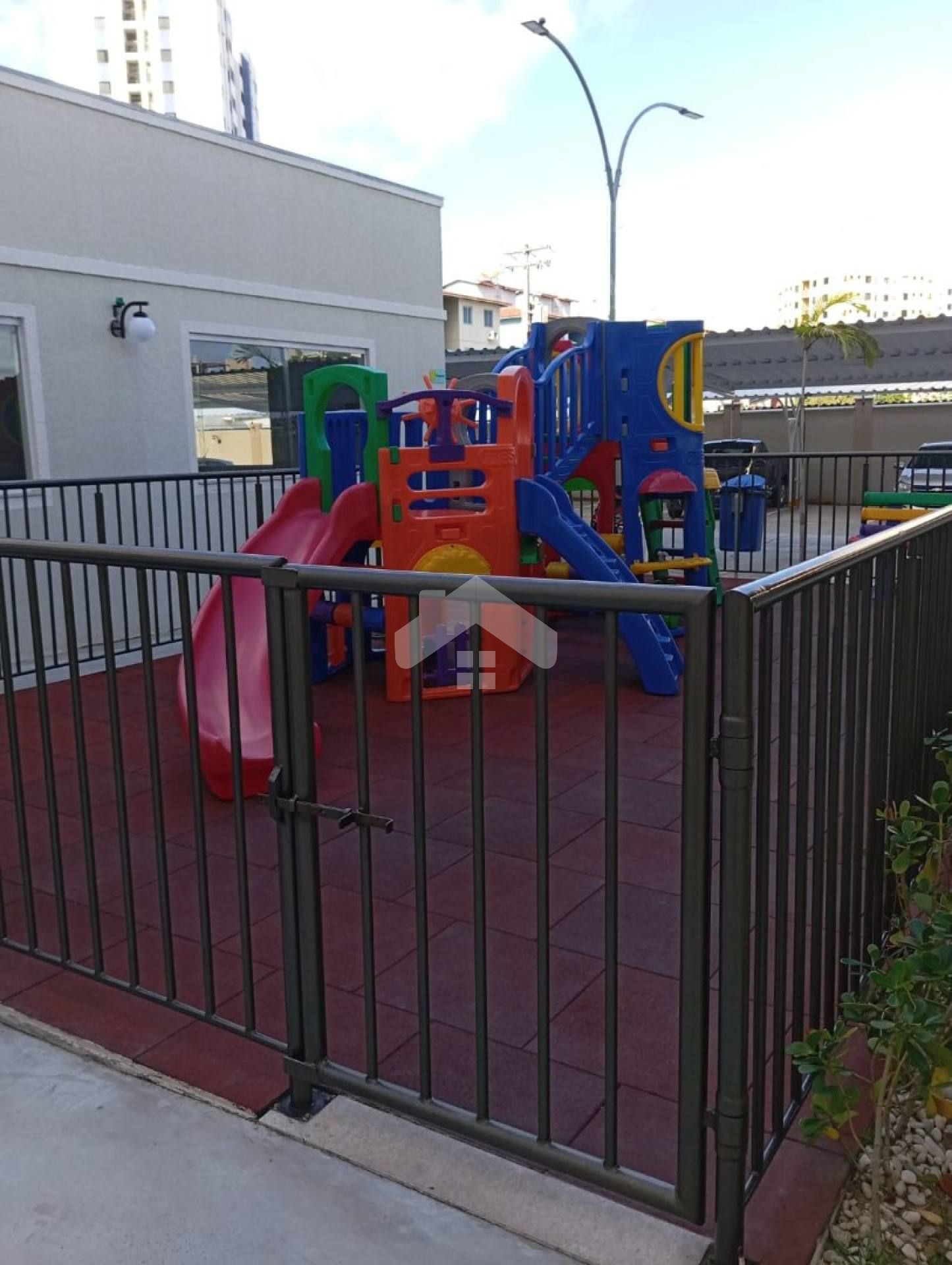 Apartamento no Residencial Torres do Farol, 2/4, 1 vaga (Cond. Incluso) - Farolândia