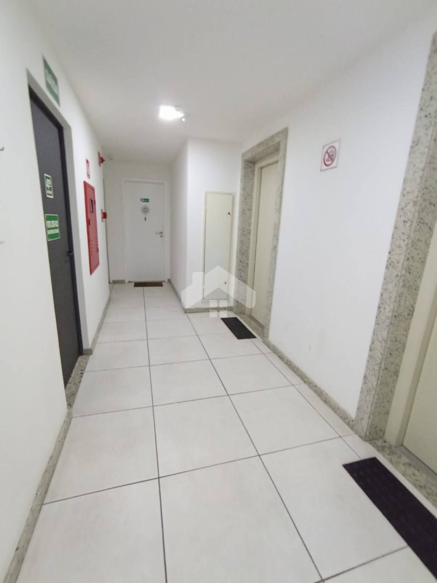 Apartamento 2/4, 1 vaga - Condomínio Luzia Residence.