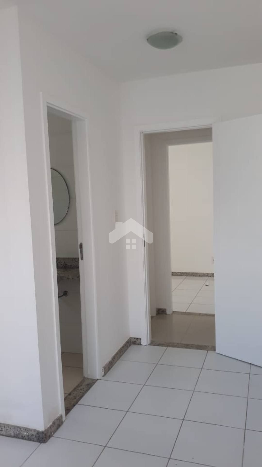 Apartamento 2/4, 1 vaga - Condomínio Luzia Residence.