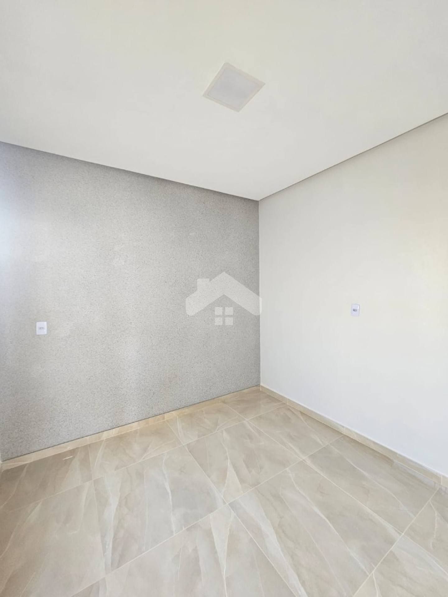 Casa Nova e Pronta para Morar, com 2 Quartos sendo um suíte no Luar da Barra II