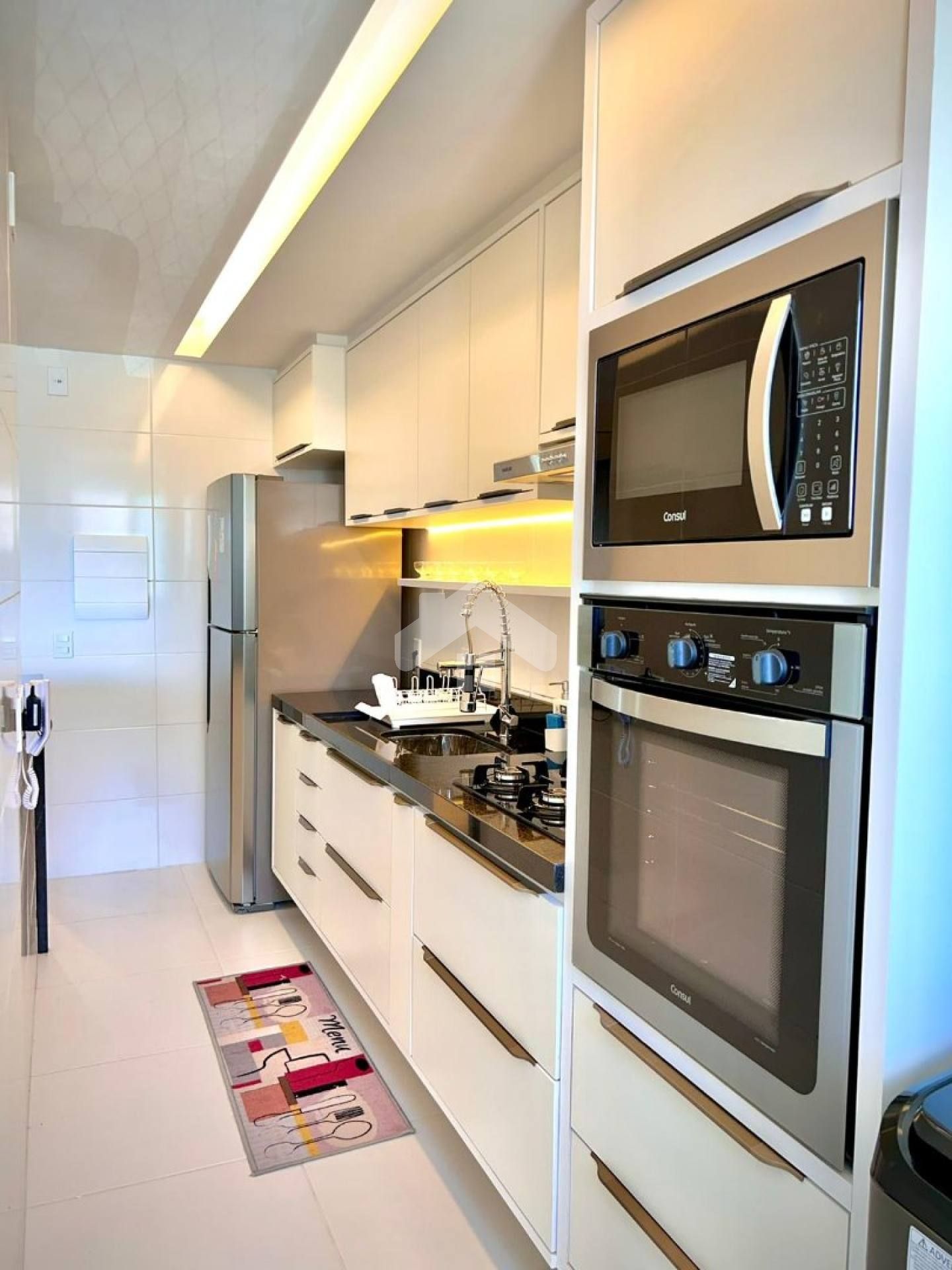 Lindo Apartamento MOBILIADO no Aruana Praia, 2/4, 1 suíte, 1 vaga (Cond. Incluso) - Aruana