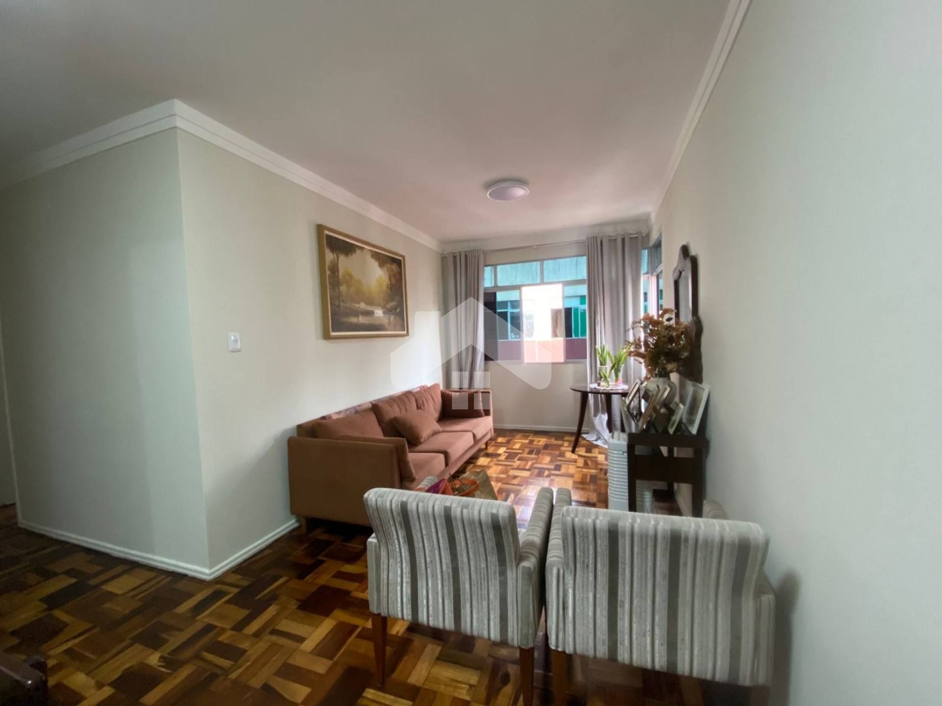 Excelente Oportunidade: Apartamento de 4 Quartos no Grageru