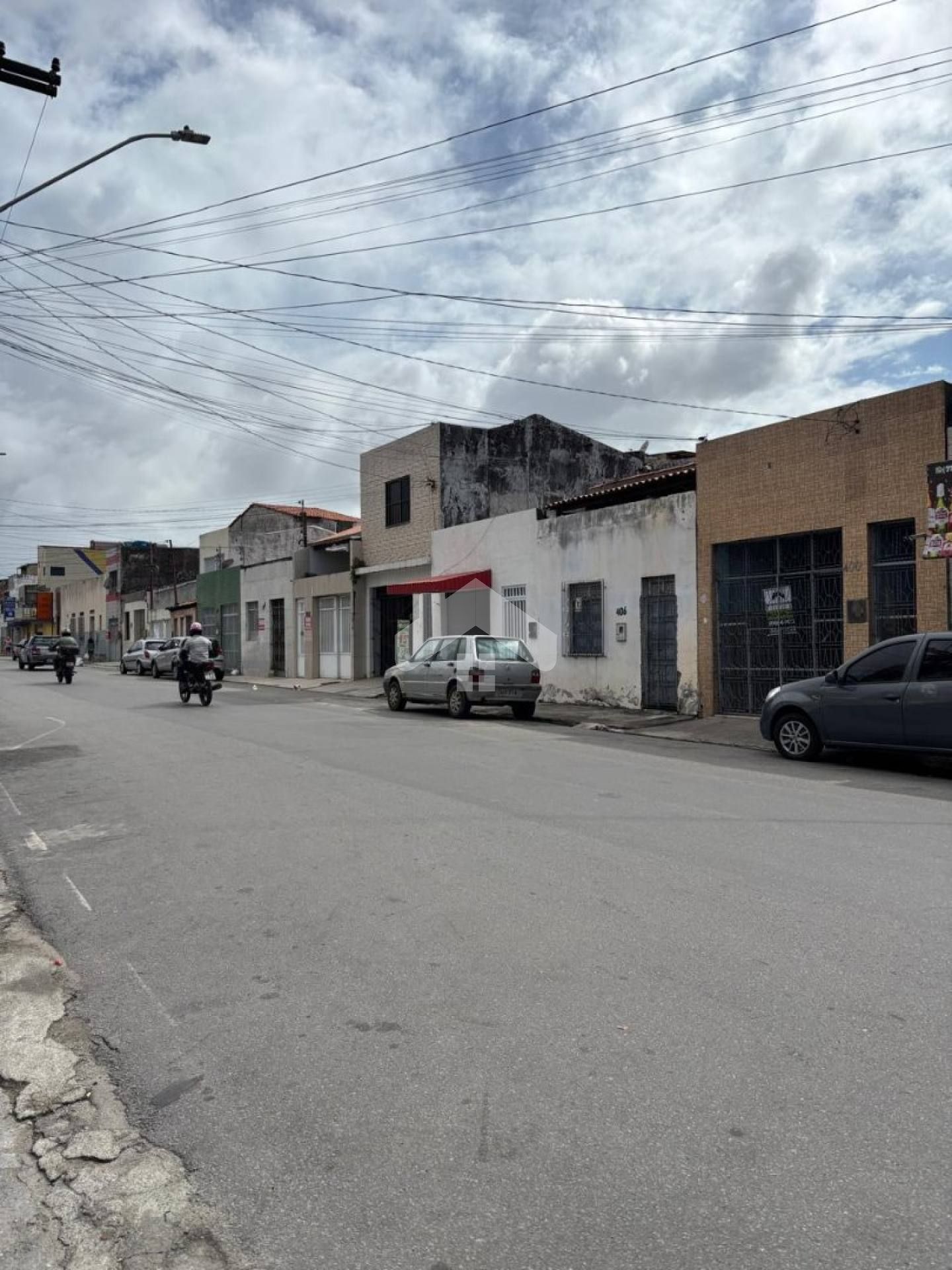 Casa com 4/4, 1 suíte, 1 vaga - Santo Antônio