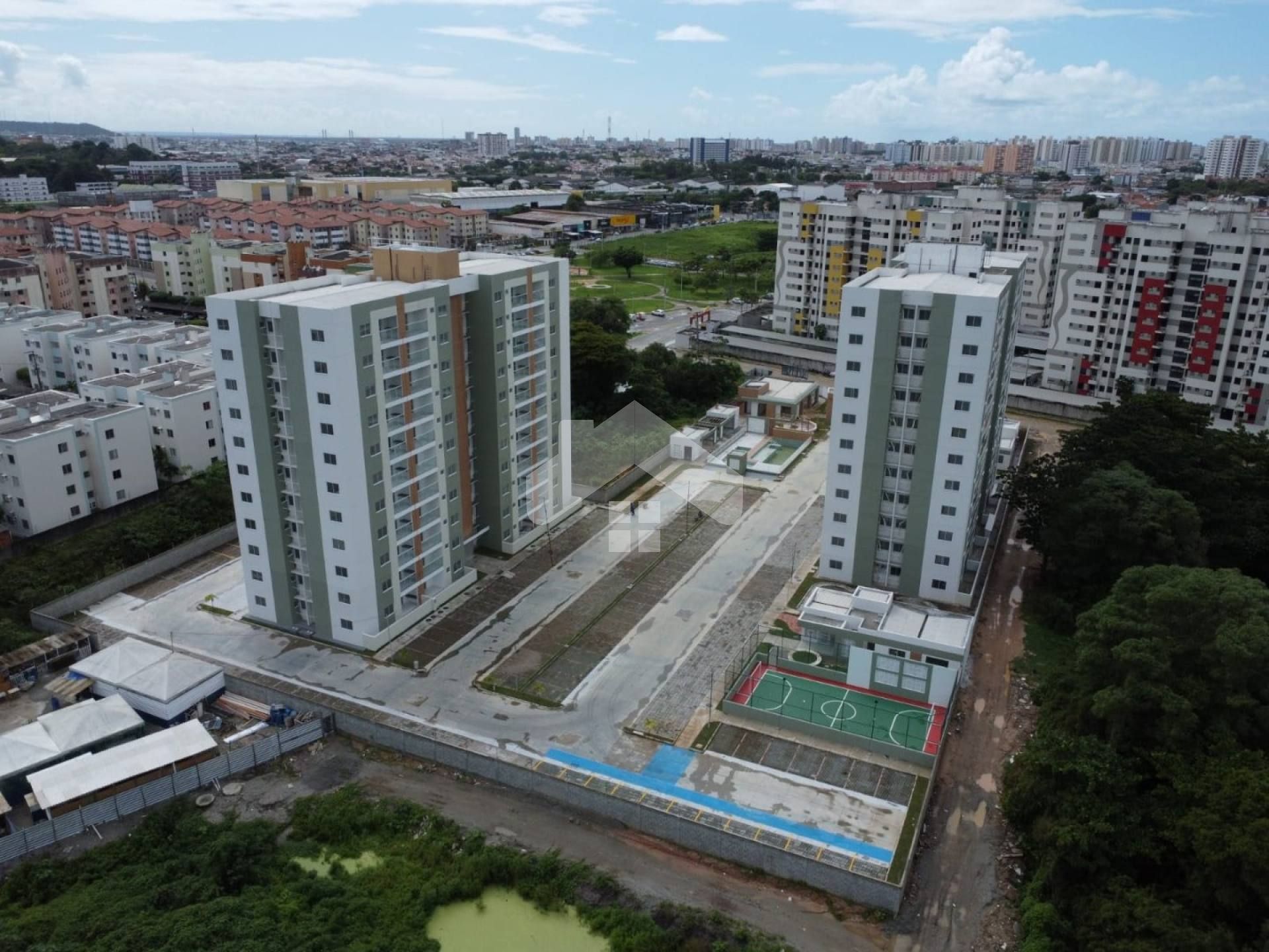 Apartamento Para Vender com 3 quartos 1 suíte no bairro Jabotiana em Aracaju