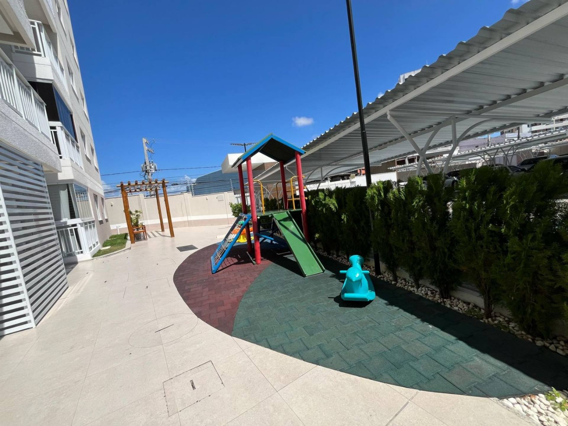 Apartamento no Athos Residence, 2/4, 1 suíte, 1 vaga - Ponto Novo