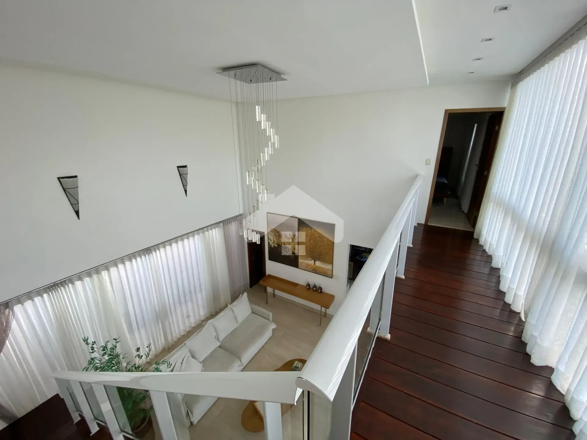 Casa de Condomínio Para Vender com 5 suítes no bairro Robalo em Aracaju