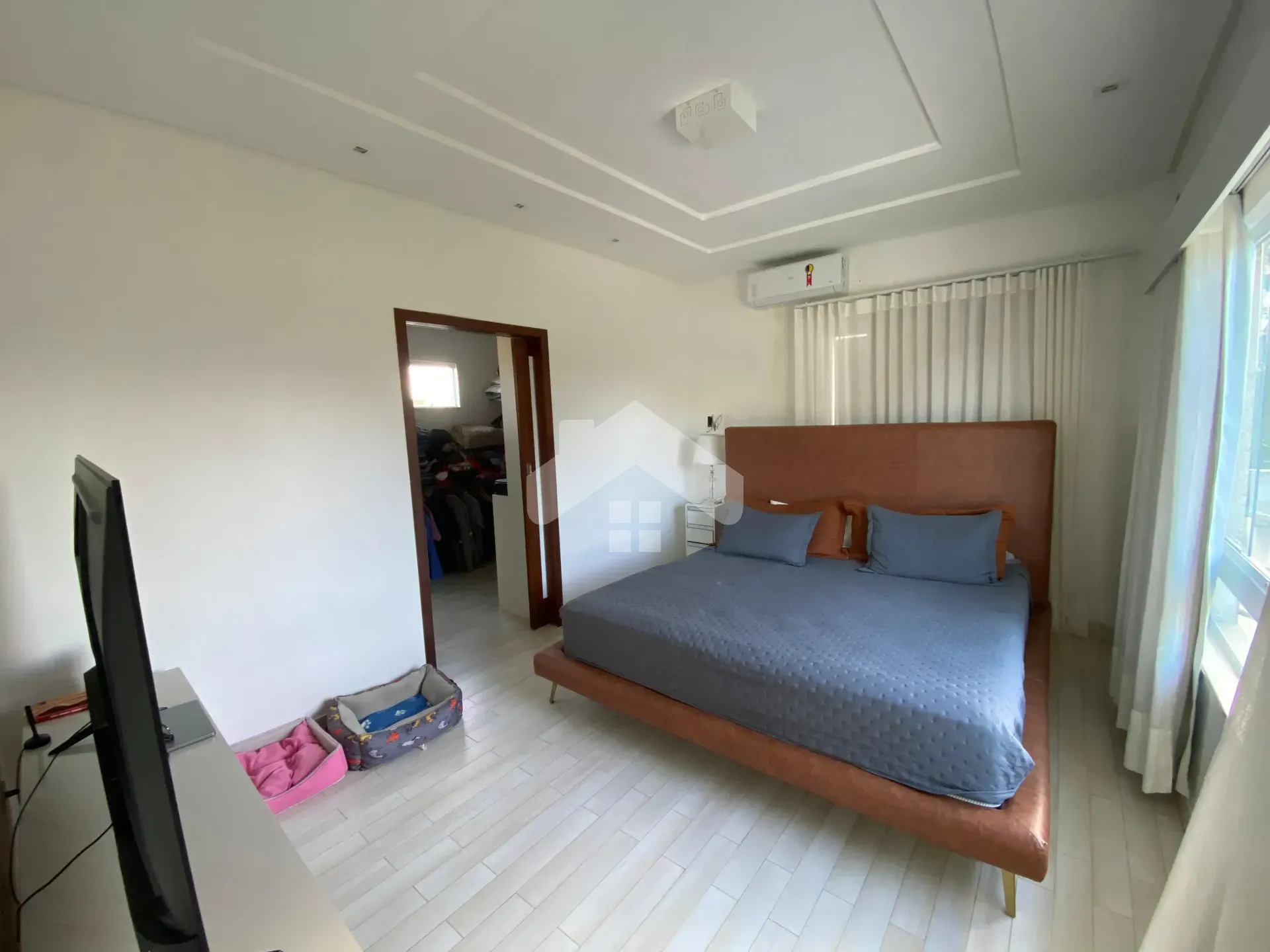 Casa de Condomínio Para Vender com 5 suítes no bairro Robalo em Aracaju