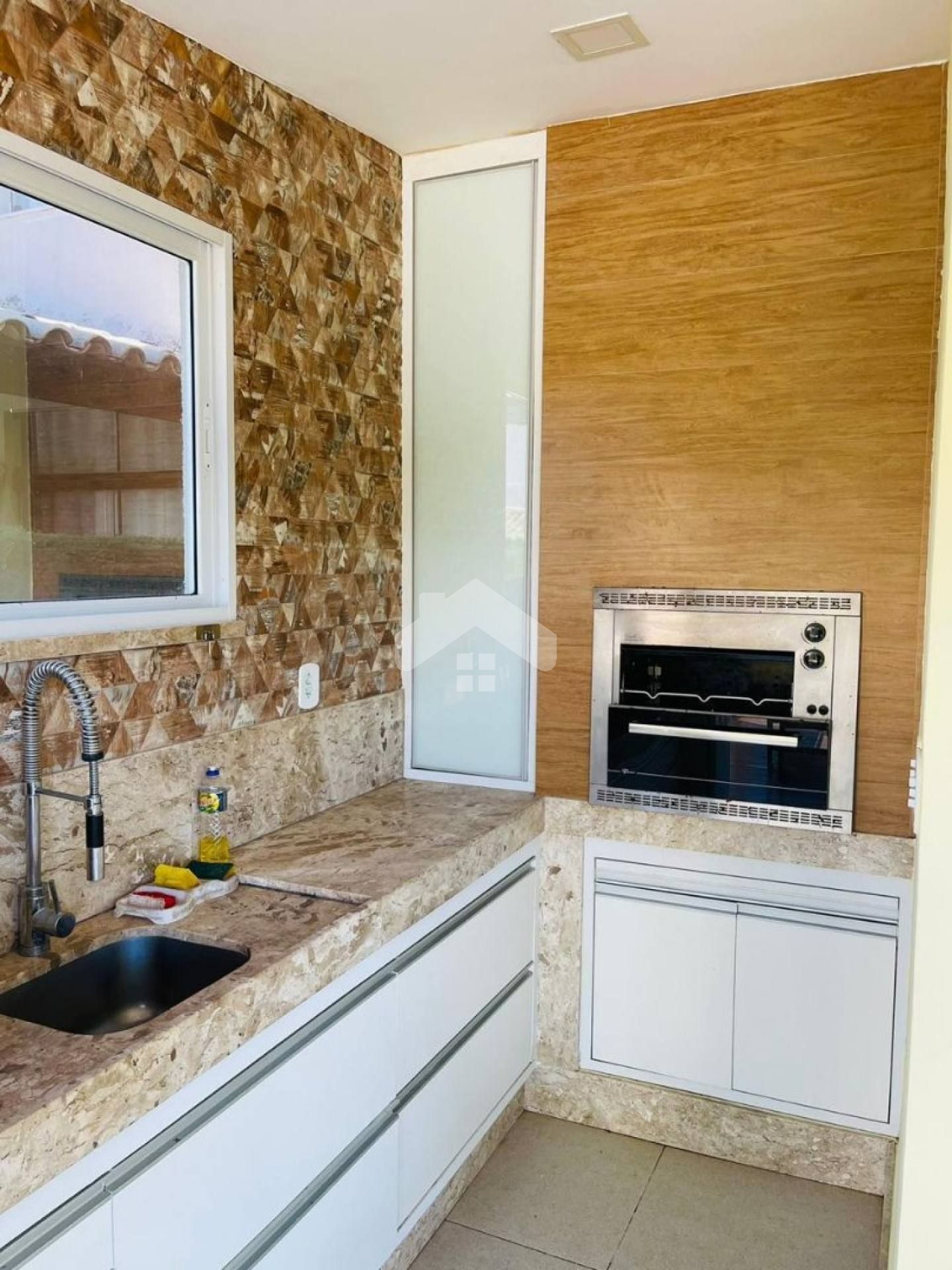 Casa MOBILIADA no Cond. Viva Vida, 4/4, 2 suítes, 1 vaga - Mosqueiro