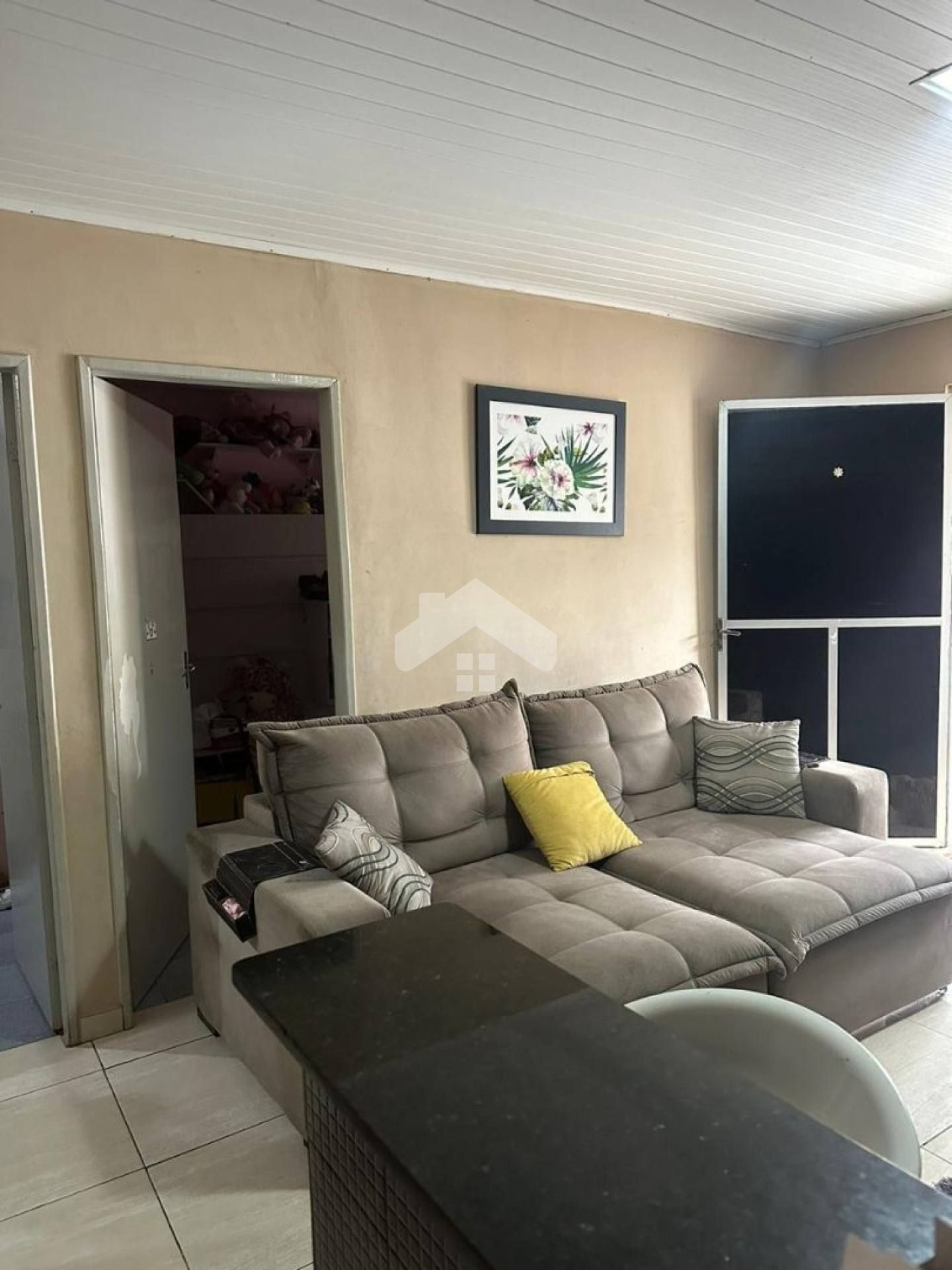 Casa Para Vender com 3 quartos 1 suítes no bairro Aruana em Aracaju