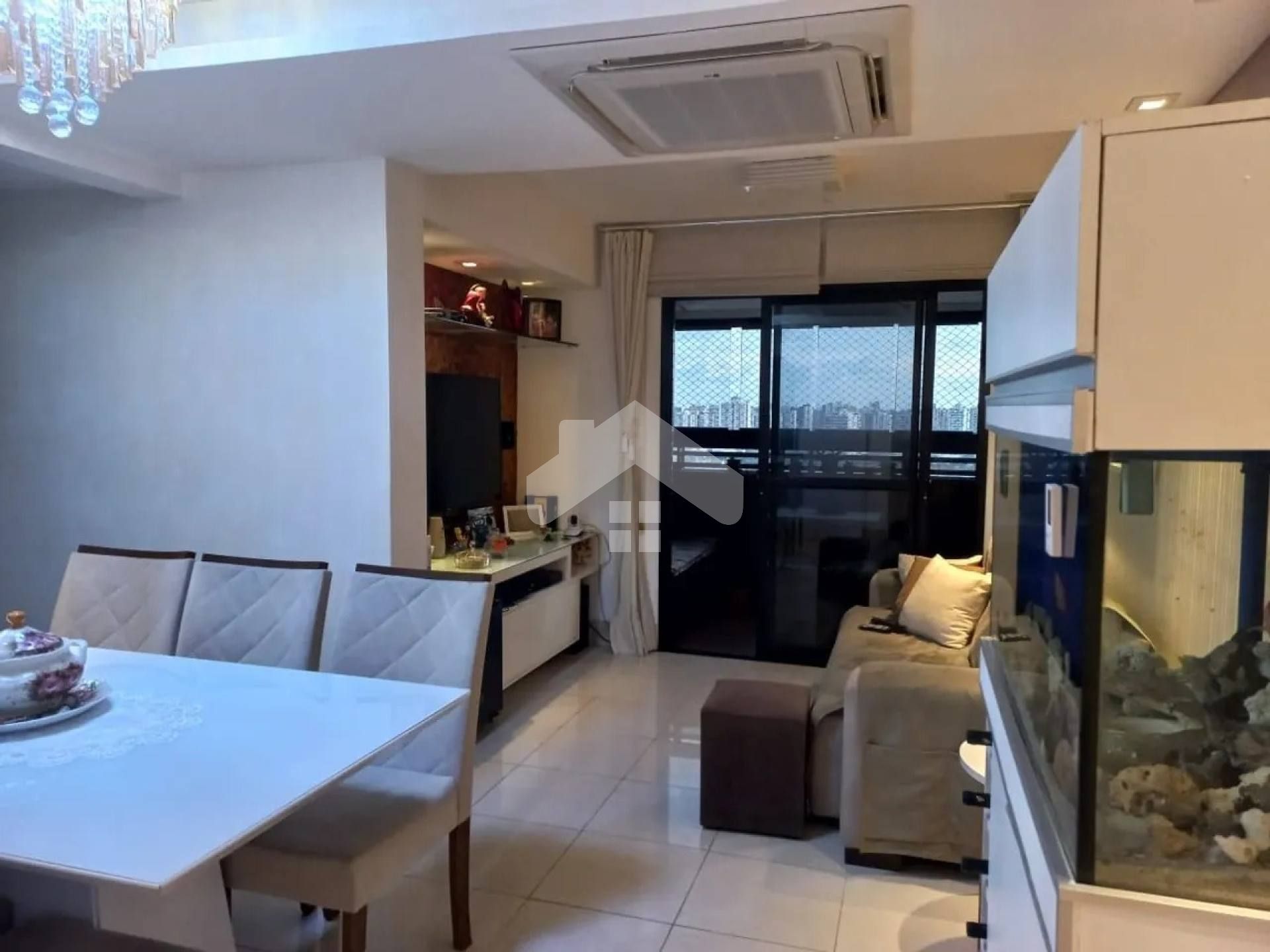 Apartamento Para Vender com 3 quartos 1 suítes no bairro São José em Aracaju