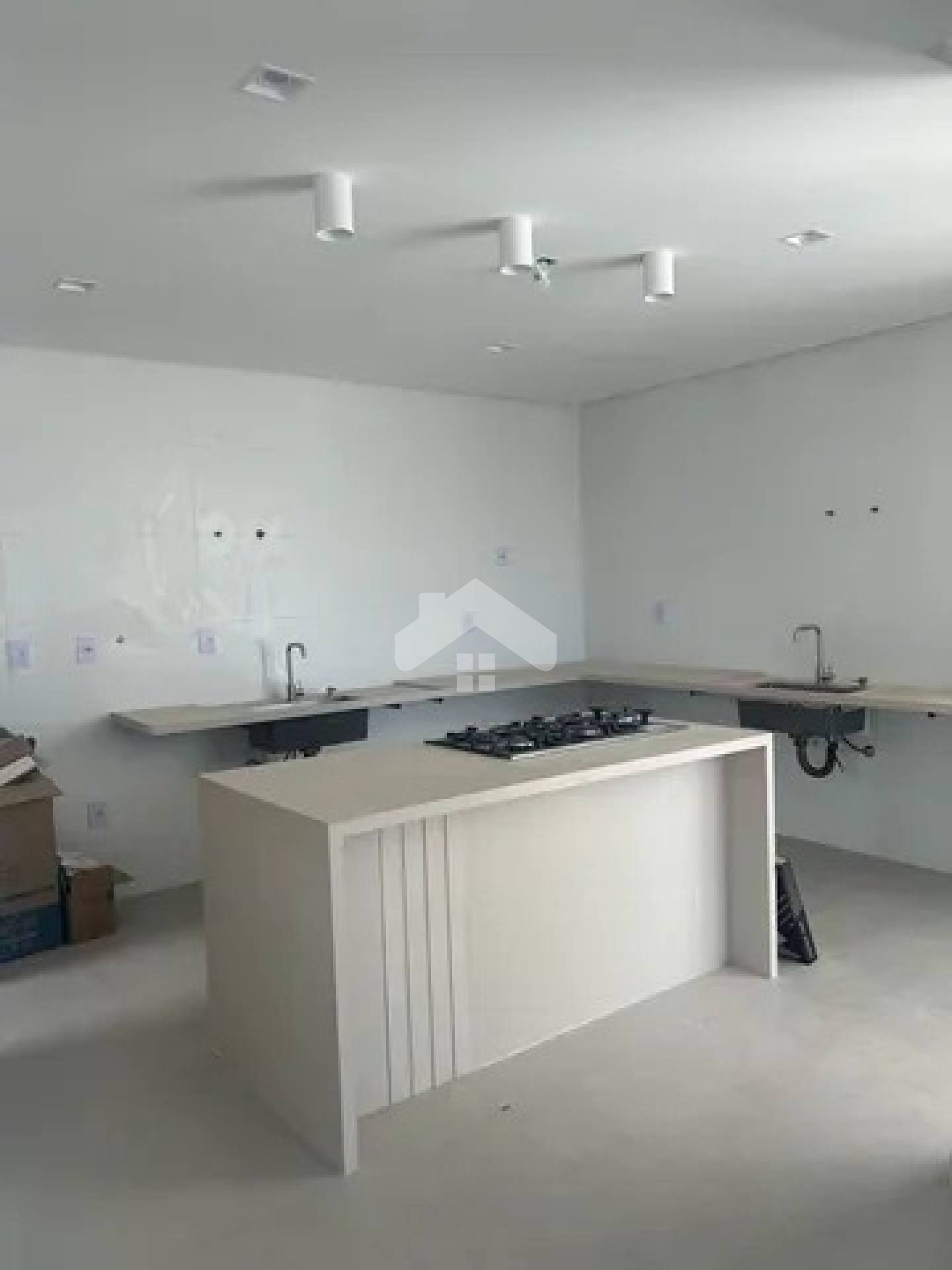 Casa de Condomínio Para Vender com 5 quartos 4 suítes no bairro Aruana em Aracaju