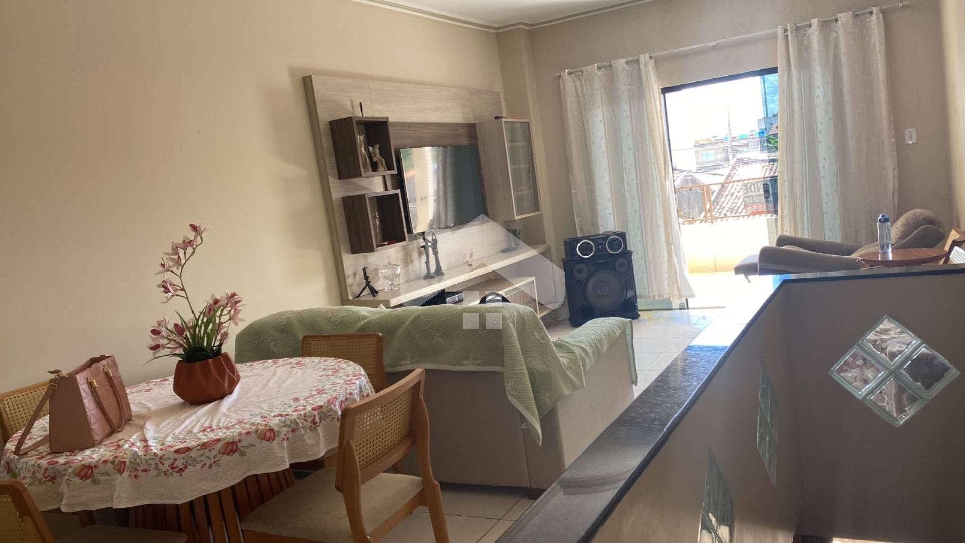 Casa Duplex com 5 quartos 1 suítes no bairro Santos Dumont em Aracaju