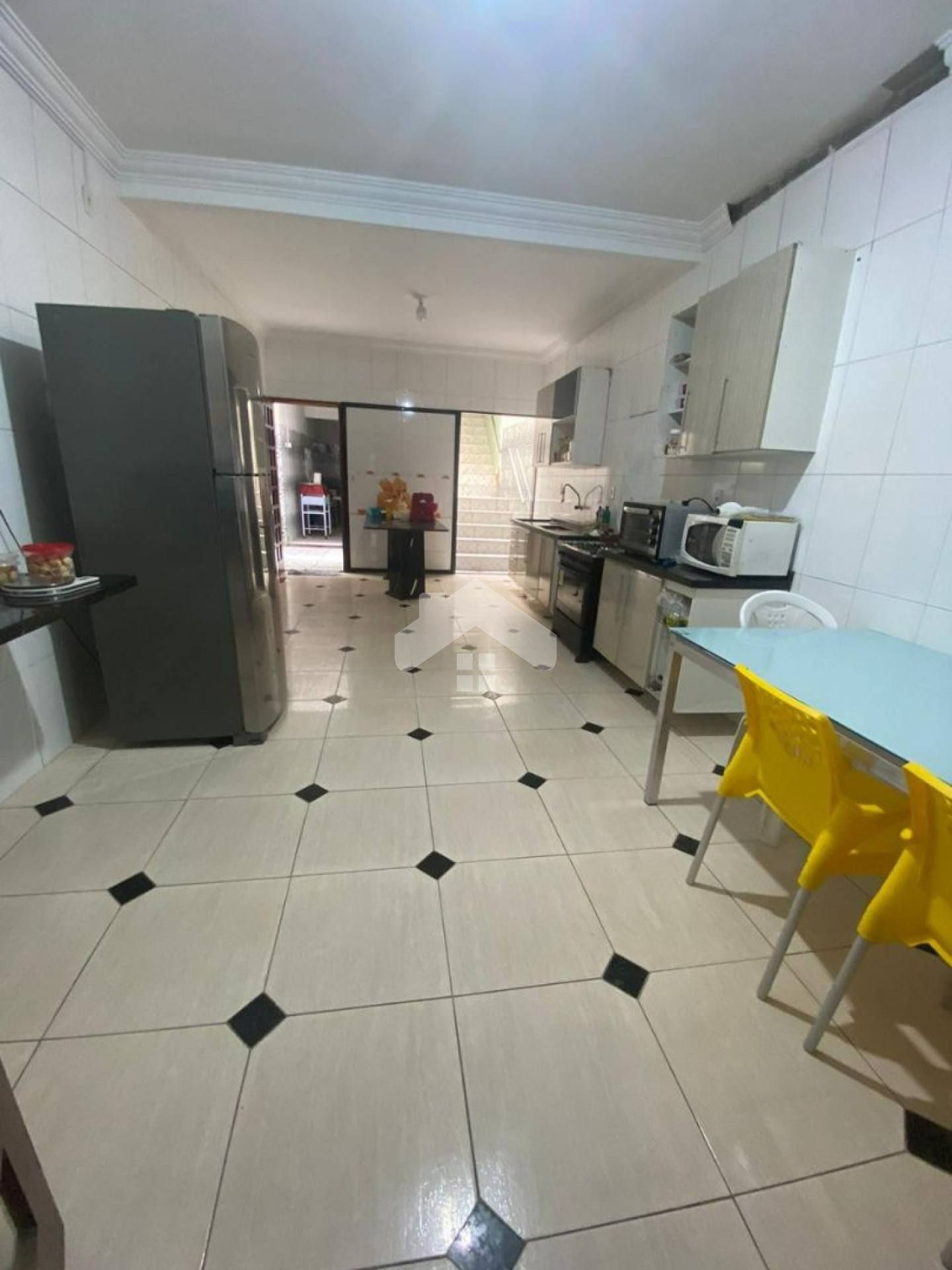 Casa Duplex com 5 quartos 1 suítes no bairro Santos Dumont em Aracaju
