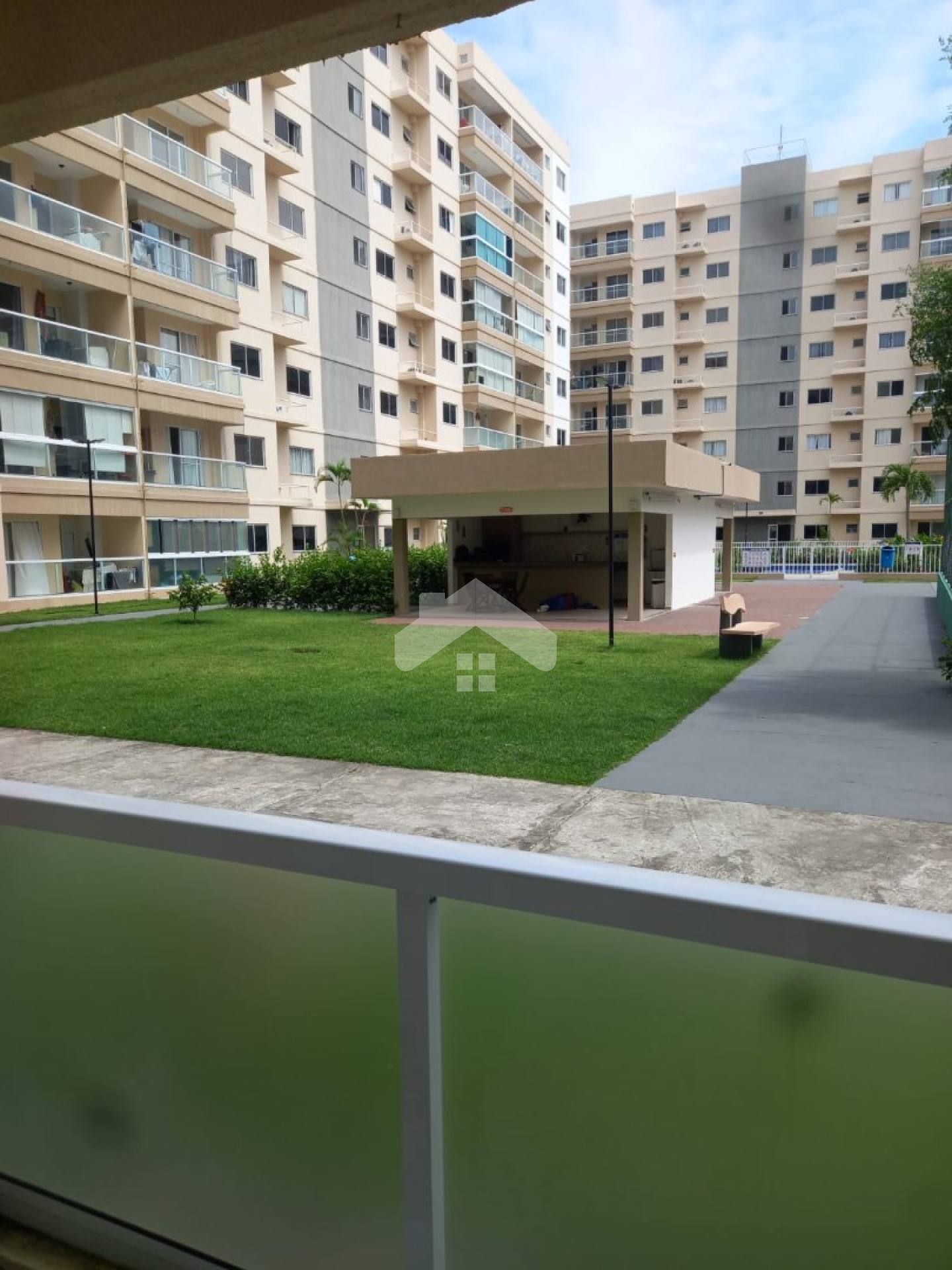 Apartamento Terréo Para Vender com 2 quartos no bairro Aruana em Aracaju