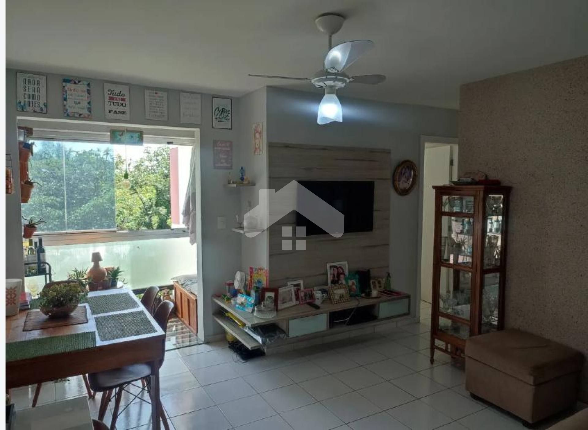 Apartamento Para Vender com 3 quartos 1 suítes no Residencial Mar de Aruana 1