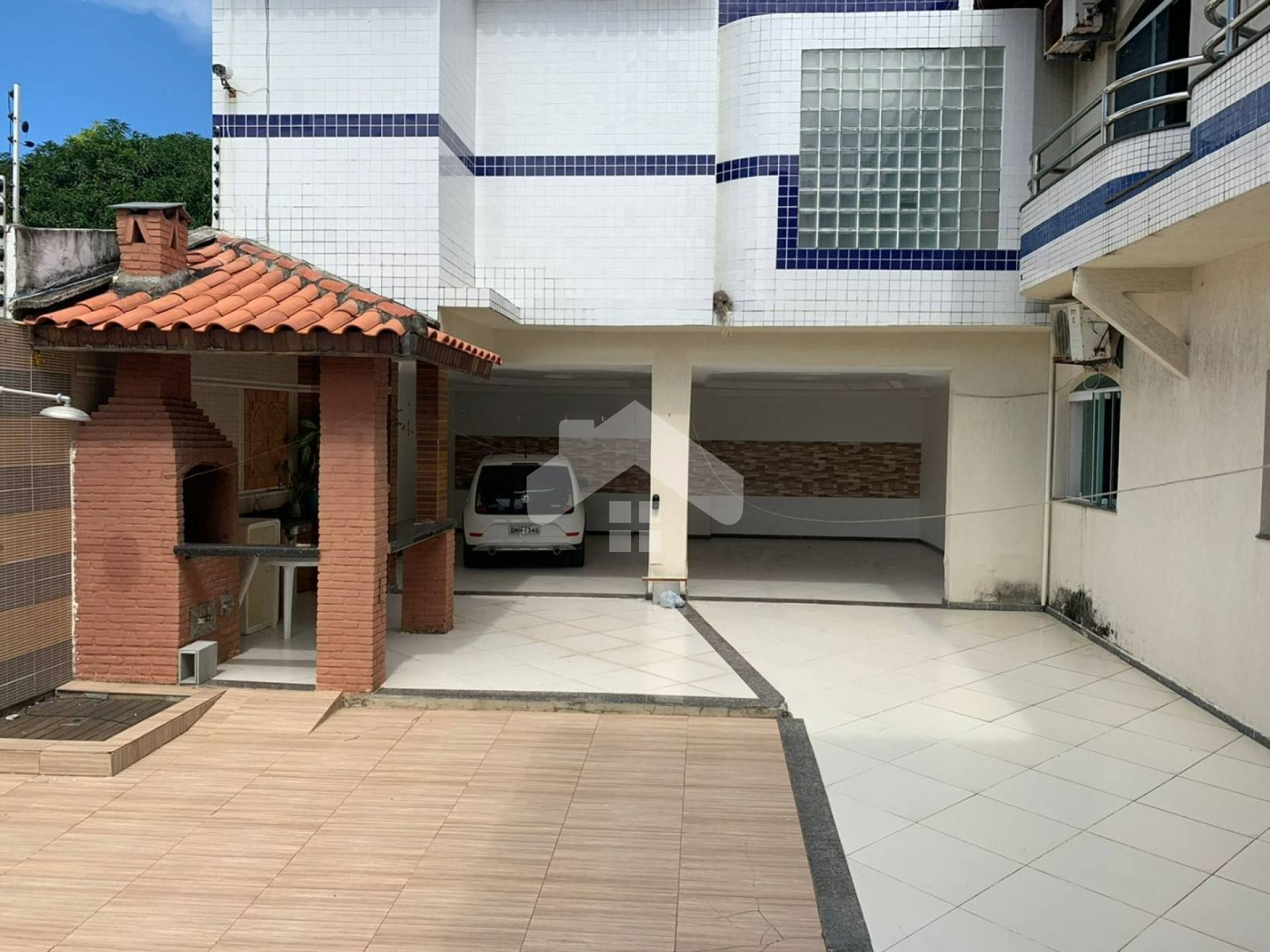 Casa Duplex com 7 Quartos no Bairro Atalaia em Aracaju