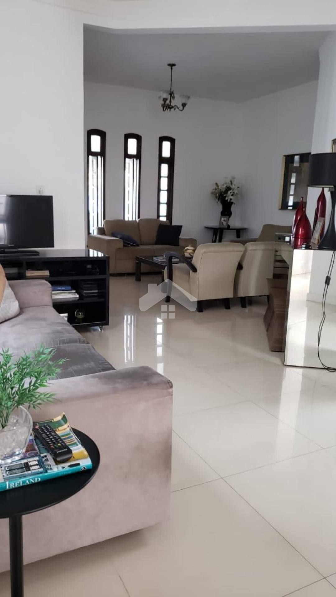 Casa Para Vender com 3 quartos 1 suítes no bairro Suíssa em Aracaju