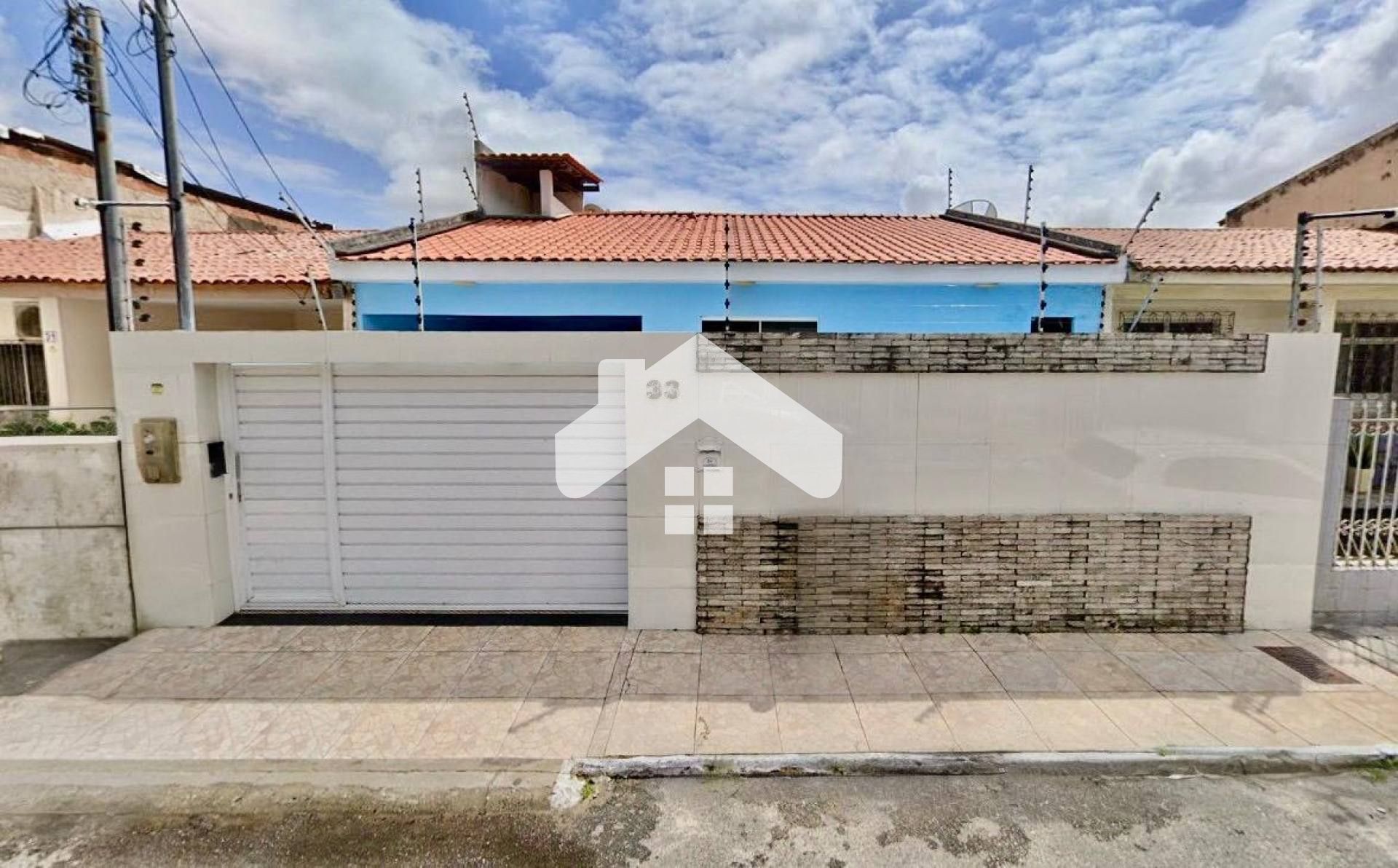 Casa Para Vender com 3 quartos 1 suítes no bairro Luzia em Aracaju