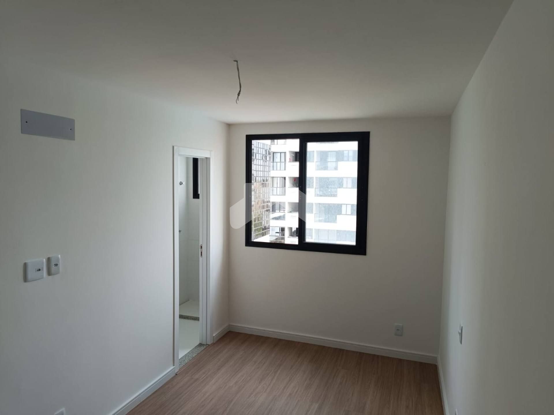 Apartamento Para Vender com 2 quartos 1 suíte no bairro Luzia em Aracaju