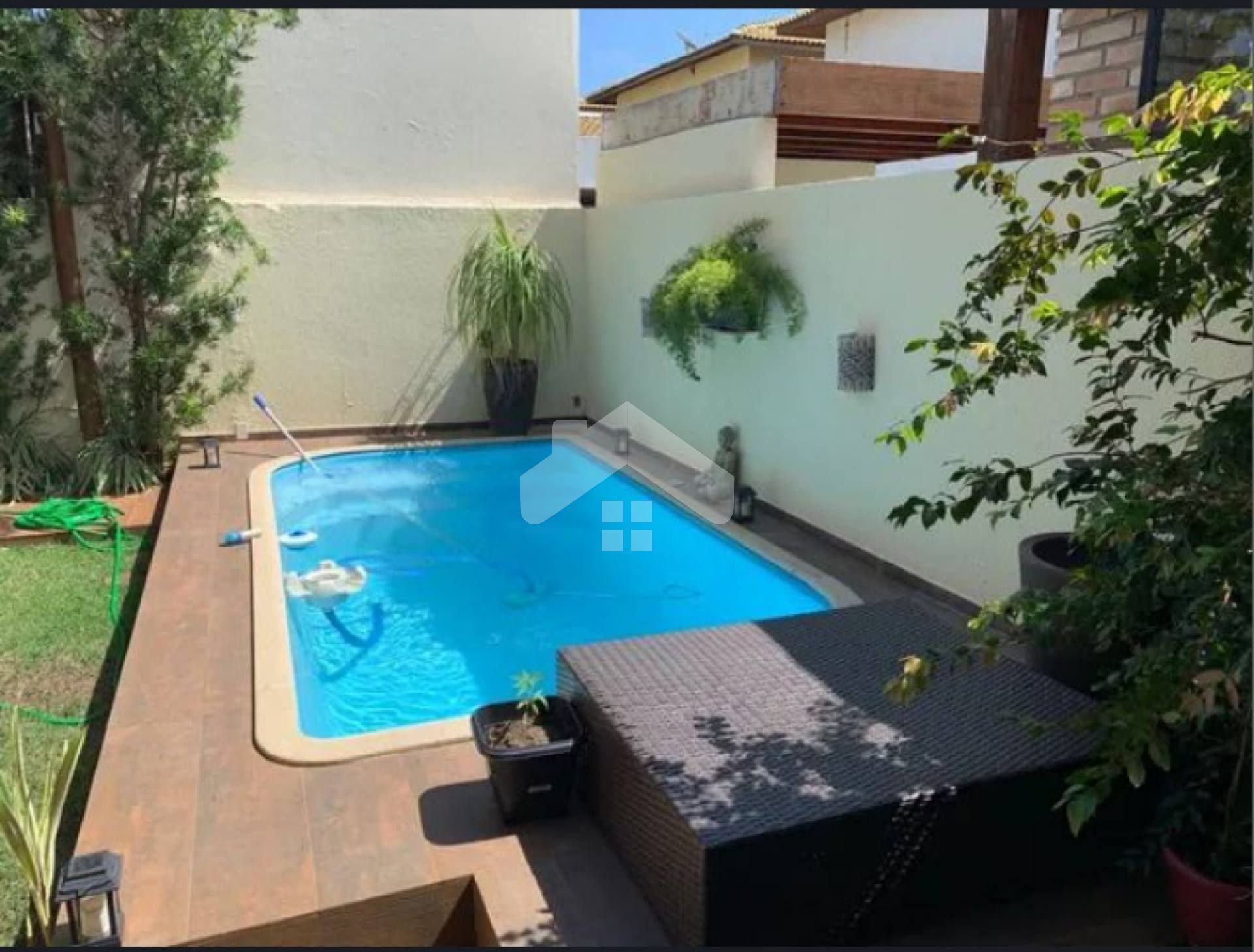Casa de Condomínio Para Vender com 3 quartos 1 suítes no bairro Aruana em Aracaju