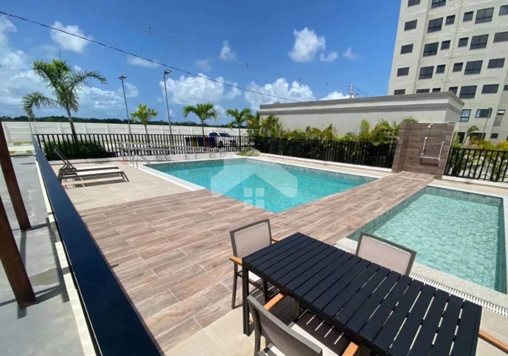 Apartamento no Jardim das Mangabeiras, 2/4, 1 vaga (Condomínio Incluso) - 17 de Março