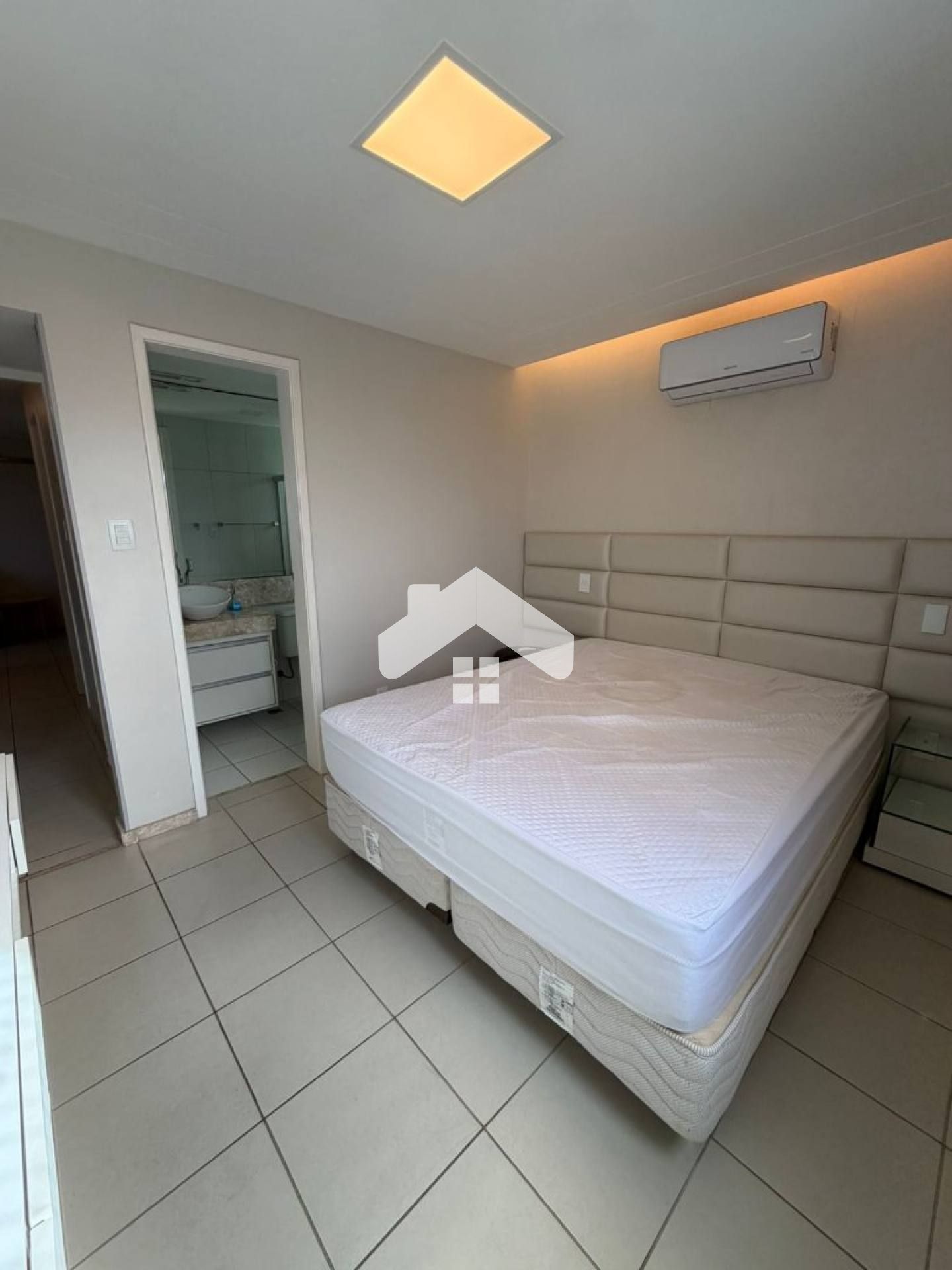 Apartamento mobiliado no Palm Ville, 2/4, 1 suíte, 1 vaga (Cond. Incluso) - Aeroporto