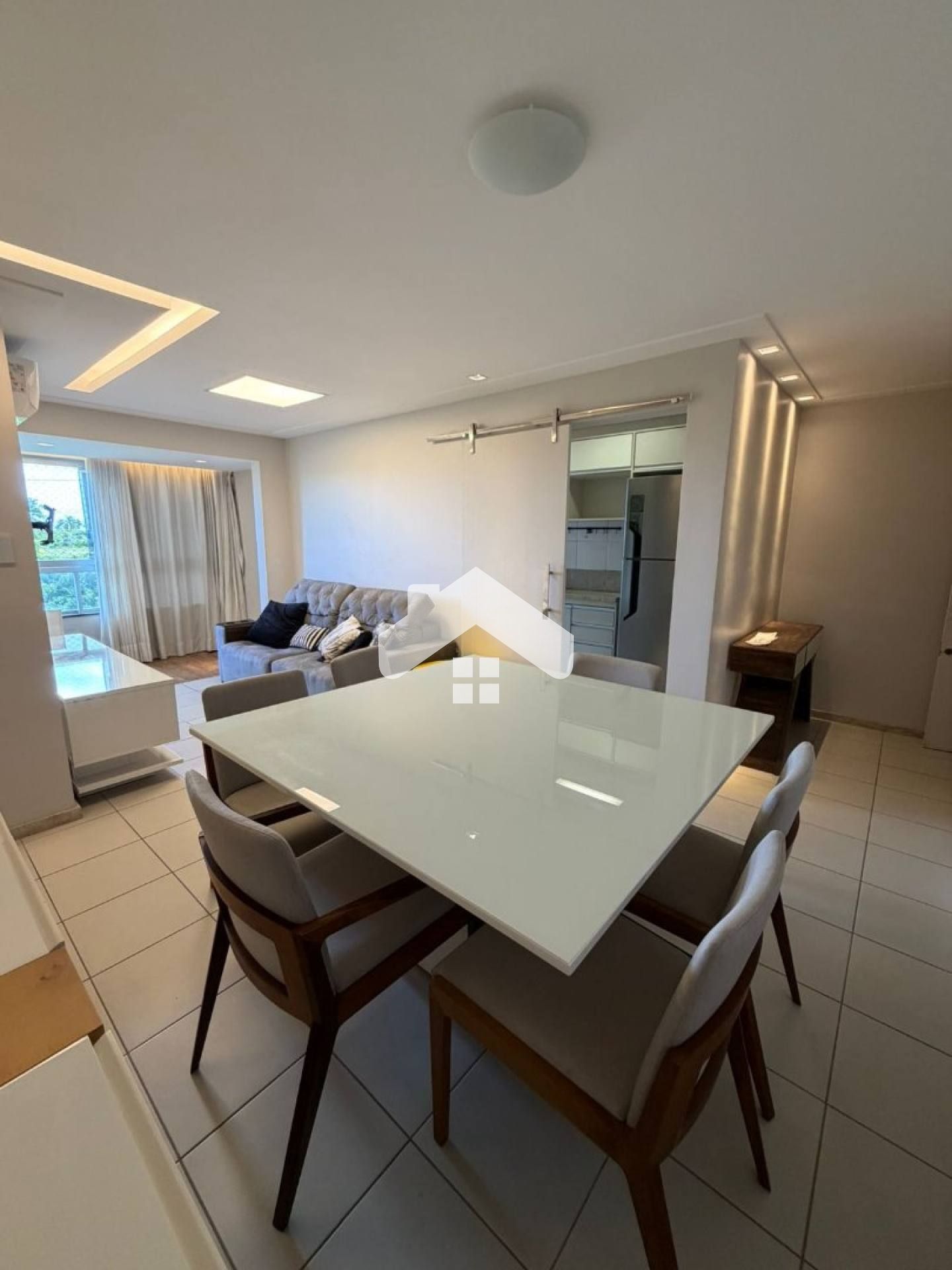 Apartamento mobiliado no Palm Ville, 2/4, 1 suíte, 1 vaga (Cond. Incluso) - Aeroporto