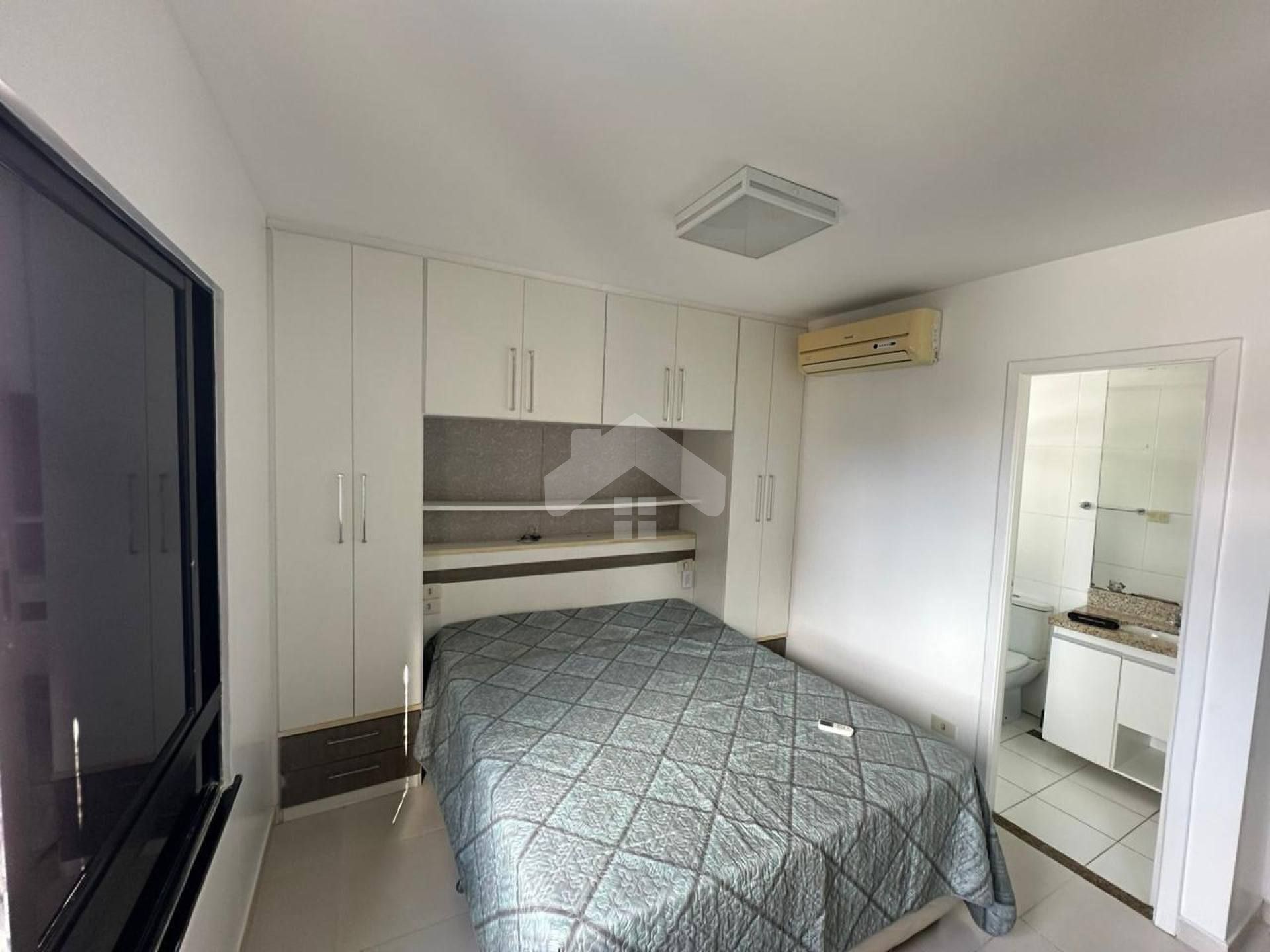 Apartamento Para Vender com 4 quartos 1 suítes no bairro Jardins em Aracaju