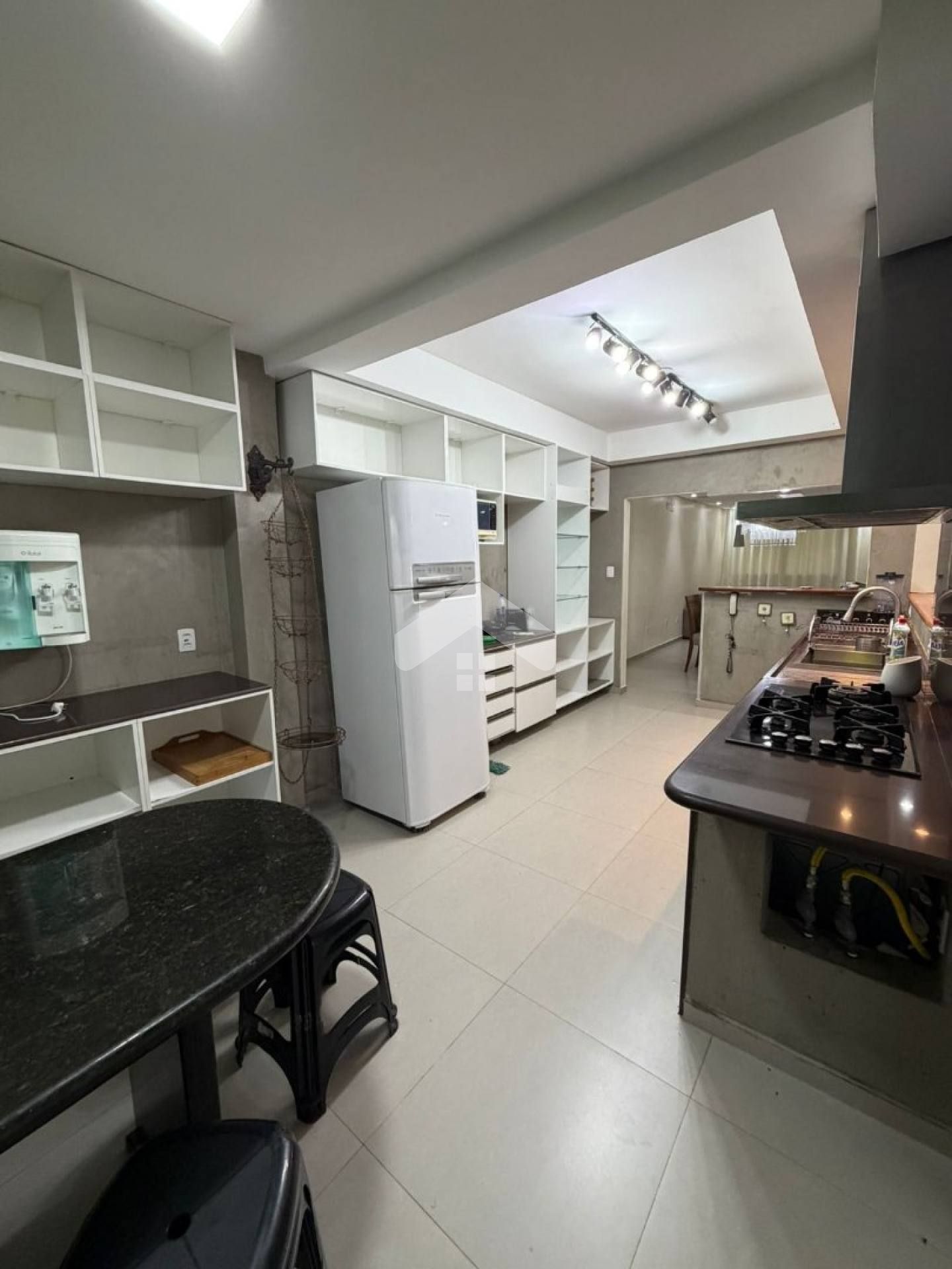 Casa MOBILIADA no Villagio di Mare, 3/4, 3 suítes, 2 vagas, energia solar (Cond. Incluso) - Farolândia