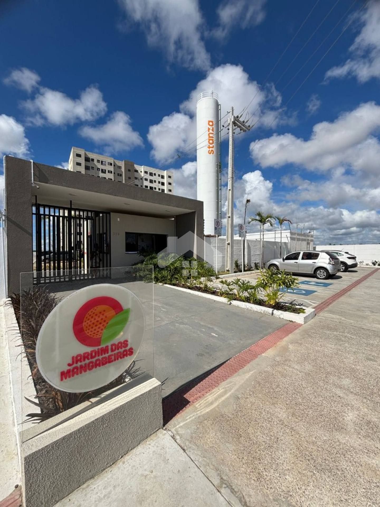 Apartamento no Jardim das Mangabeiras, 2/4, 1 vaga (Condomínio incluso) – 17 de Março