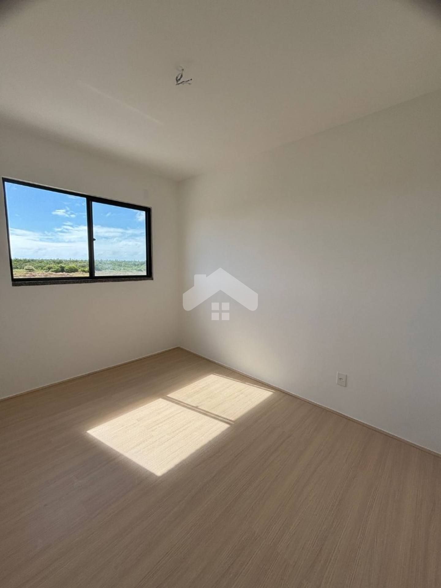 Apartamento no Jardim das Mangabeiras, 2/4, 1 vaga (Condomínio incluso) – 17 de Março