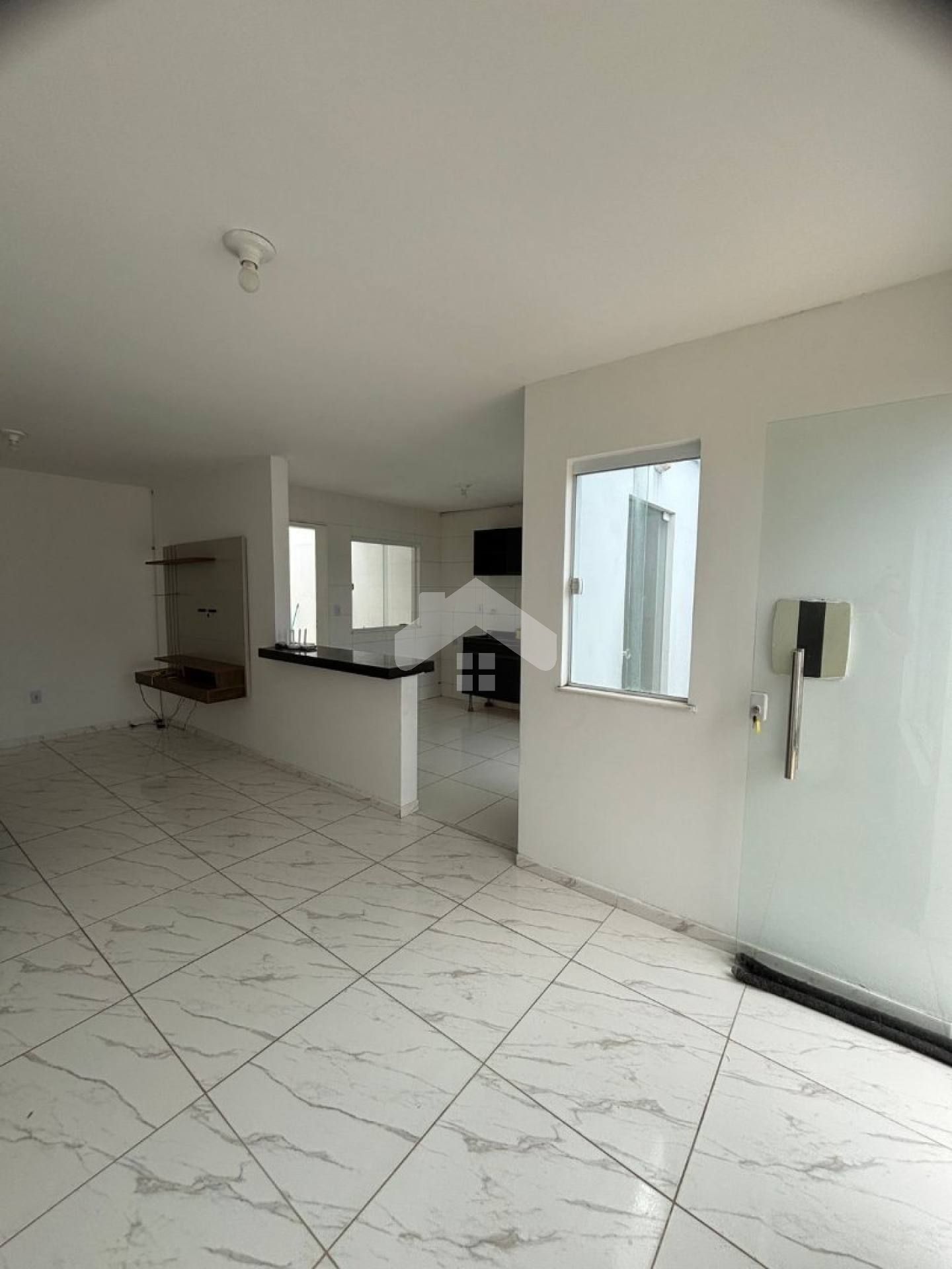 Casa com 3/4, 1 suíte, 1 vaga - Barra dos Coqueiros