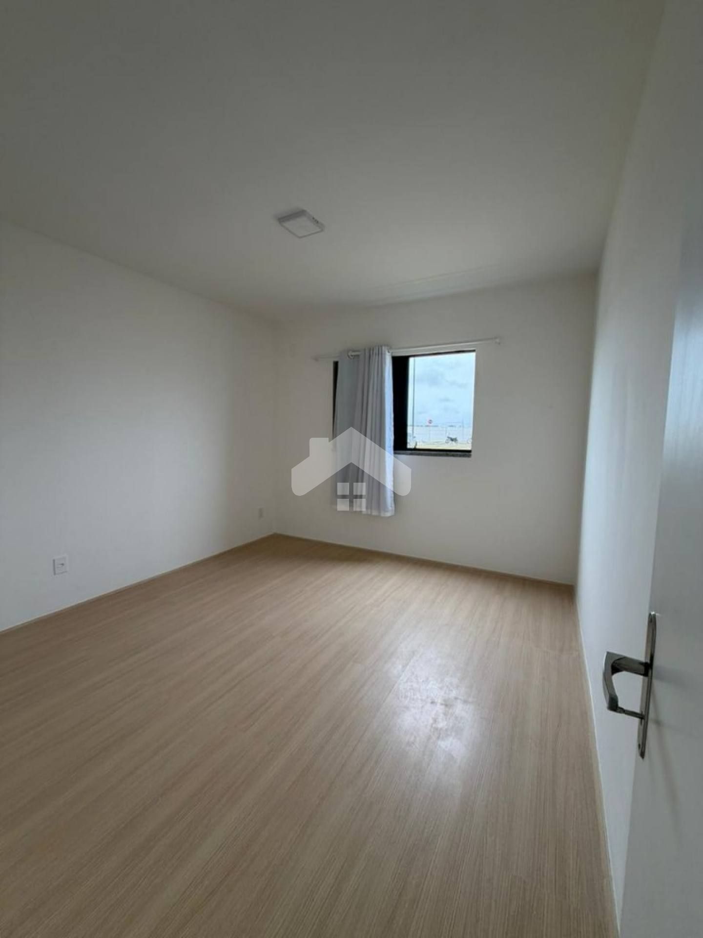 Apartamento no Jardim das Mangabeiras, 2/4, 1 vaga (Condomínio Incluso) - 17 de Março