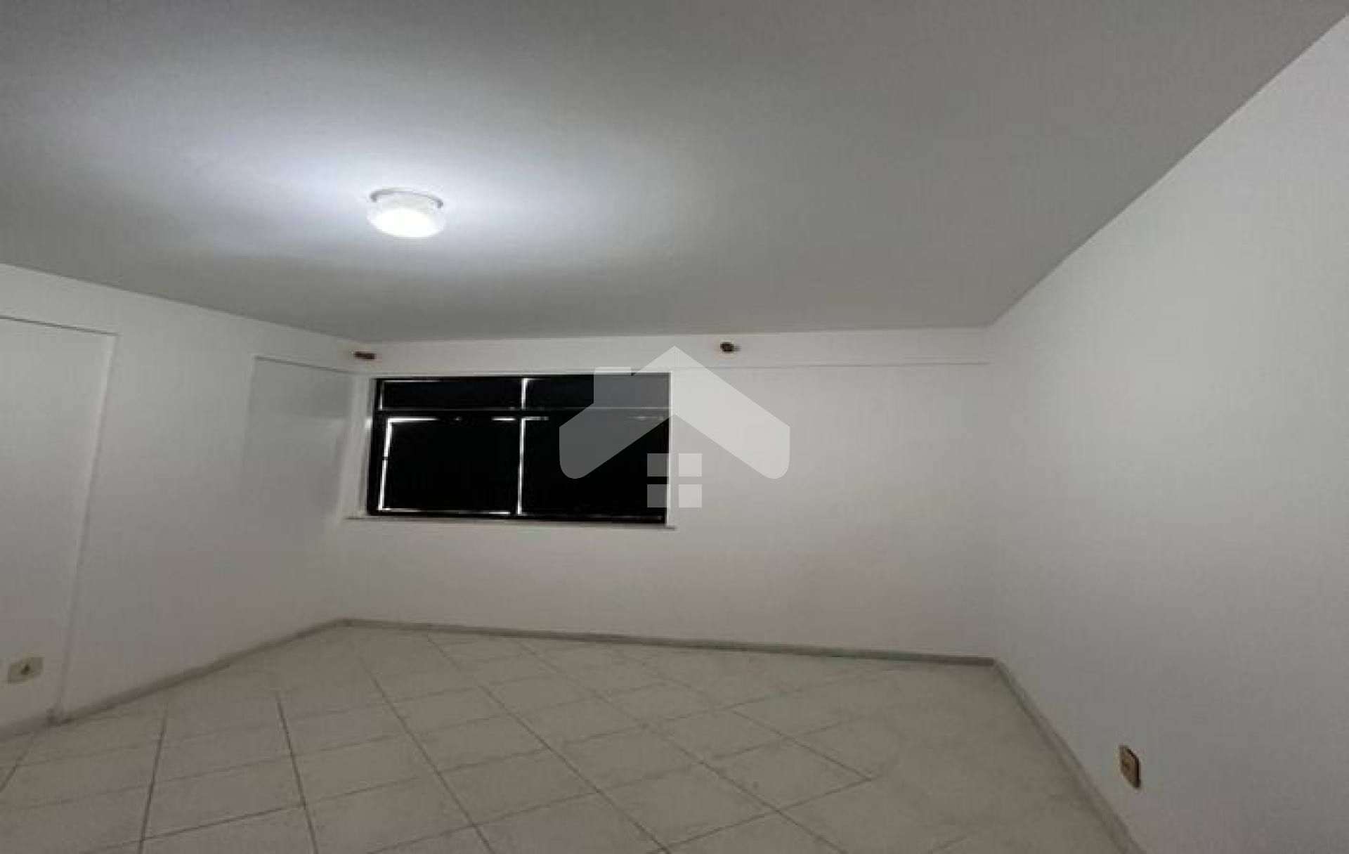 Apartamento Para Vender com 3 quartos 1 suítes no bairro Atalaia em Aracaju